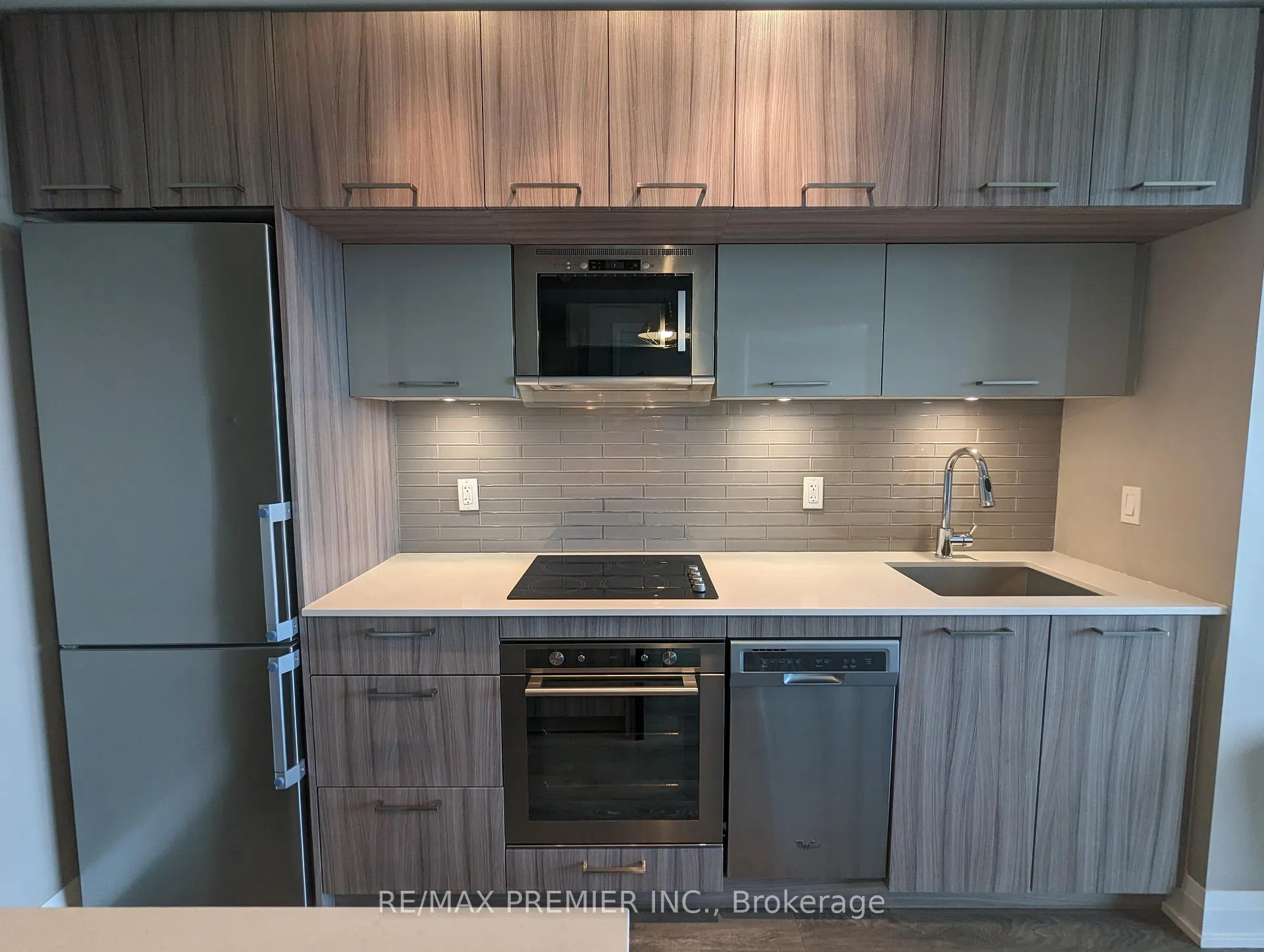 Photo 13 of Unit 801, 4800 Highway 7, Vaughan, East Woodbridge — HOMEH