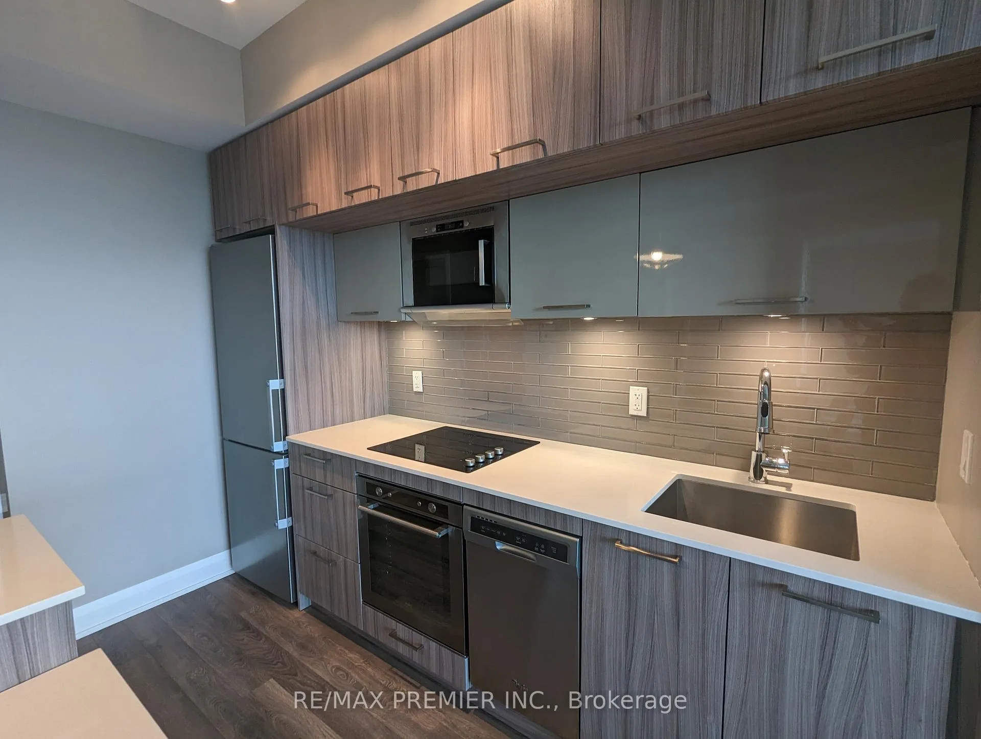 Photo 14 of Unit 801, 4800 Highway 7, Vaughan, East Woodbridge — HOMEH