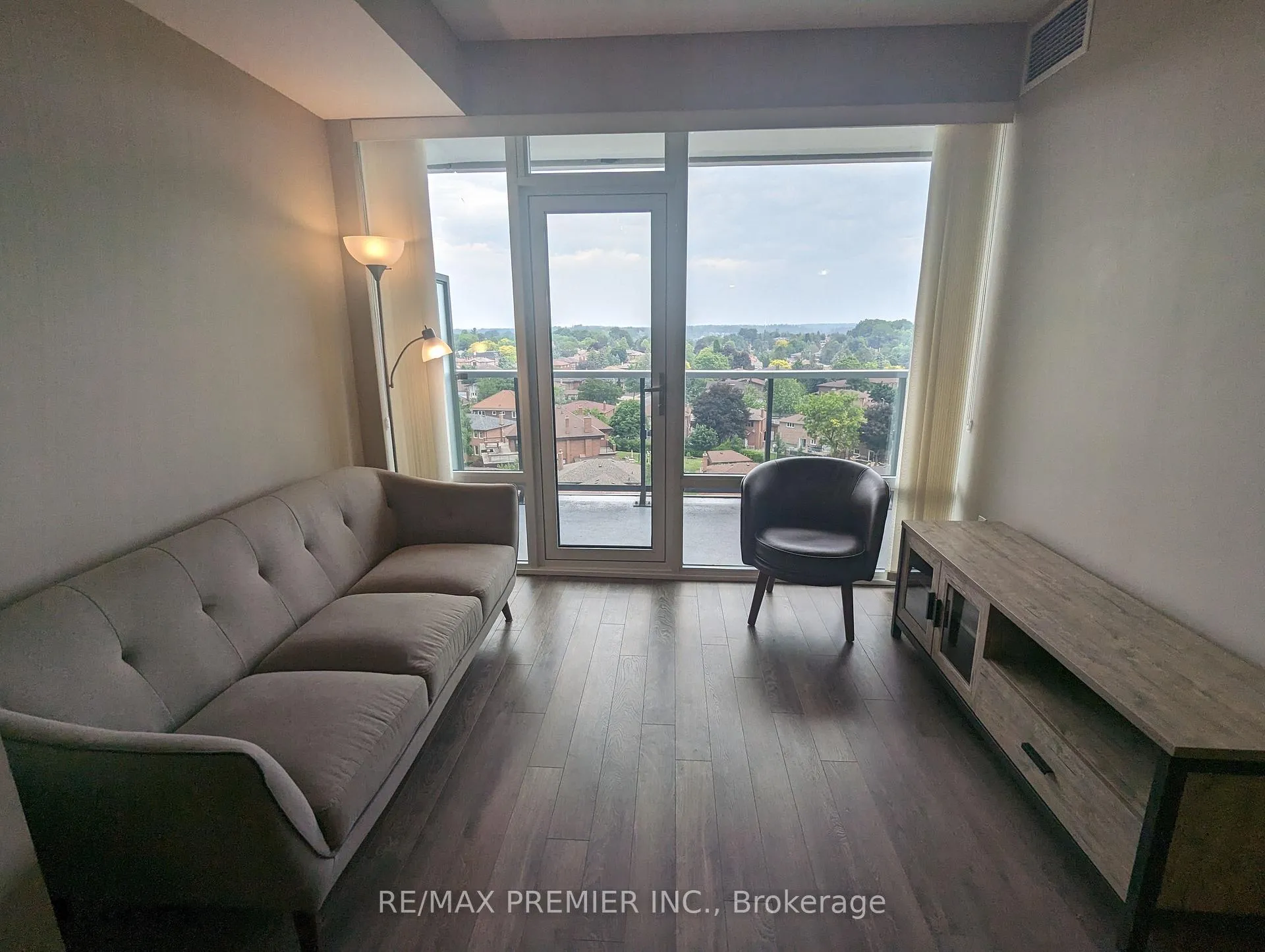 Photo 16 of Unit 801, 4800 Highway 7, Vaughan, East Woodbridge — HOMEH
