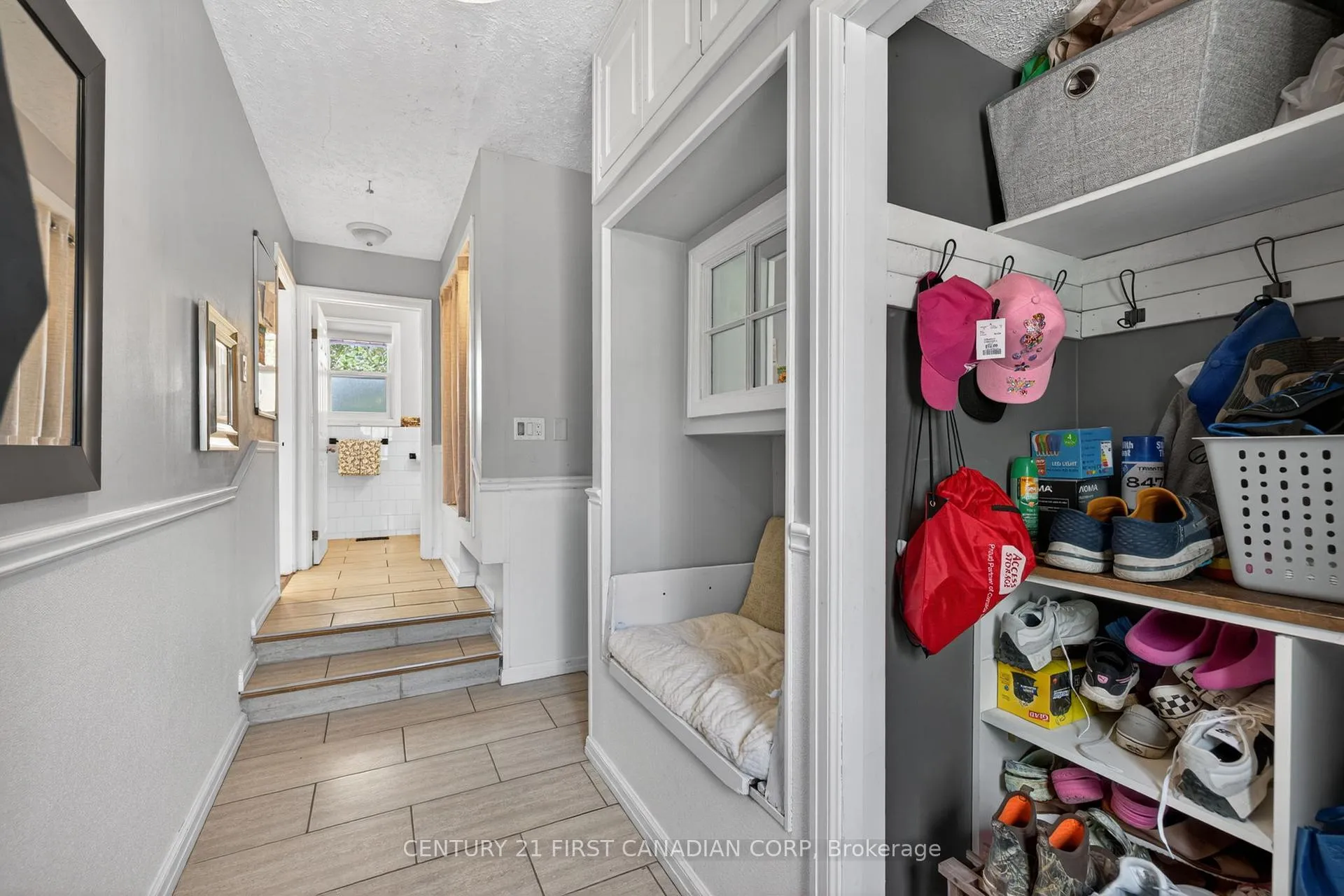Photo 16 of 10383 Ilderton Road, Middlesex Centre, Rural Middlesex Centre — HOMEH