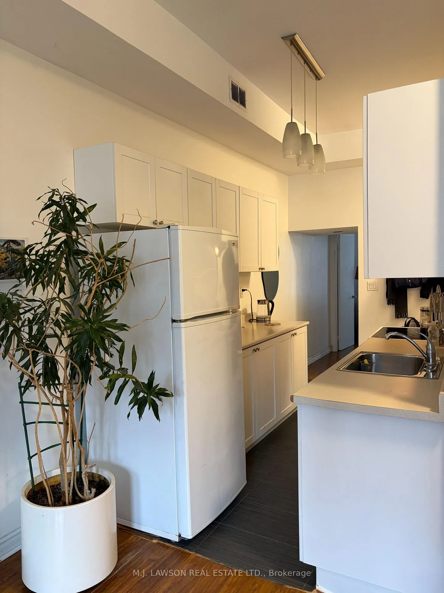 Photo 6 of Unit Second Floor, 230 Queen Street, Toronto, Moss Park — HOMEH