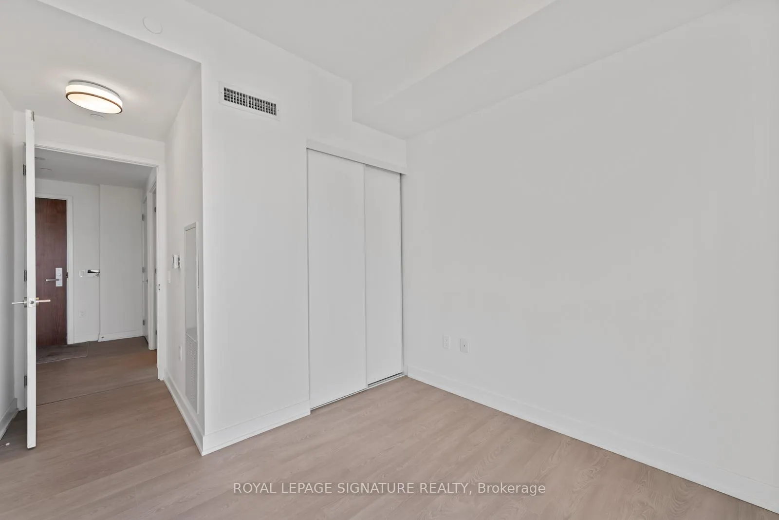 Photo 11 of Unit 3305, 15 Queens Quay E, Toronto, Waterfront Communities — HOMEH