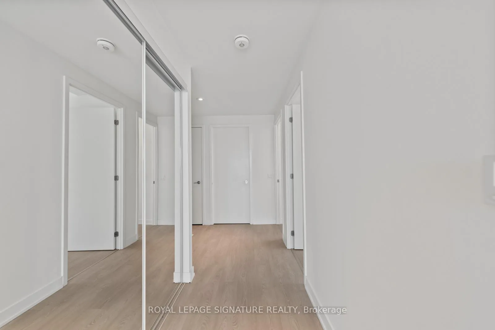 Photo 12 of Unit 3305, 15 Queens Quay E, Toronto, Waterfront Communities — HOMEH