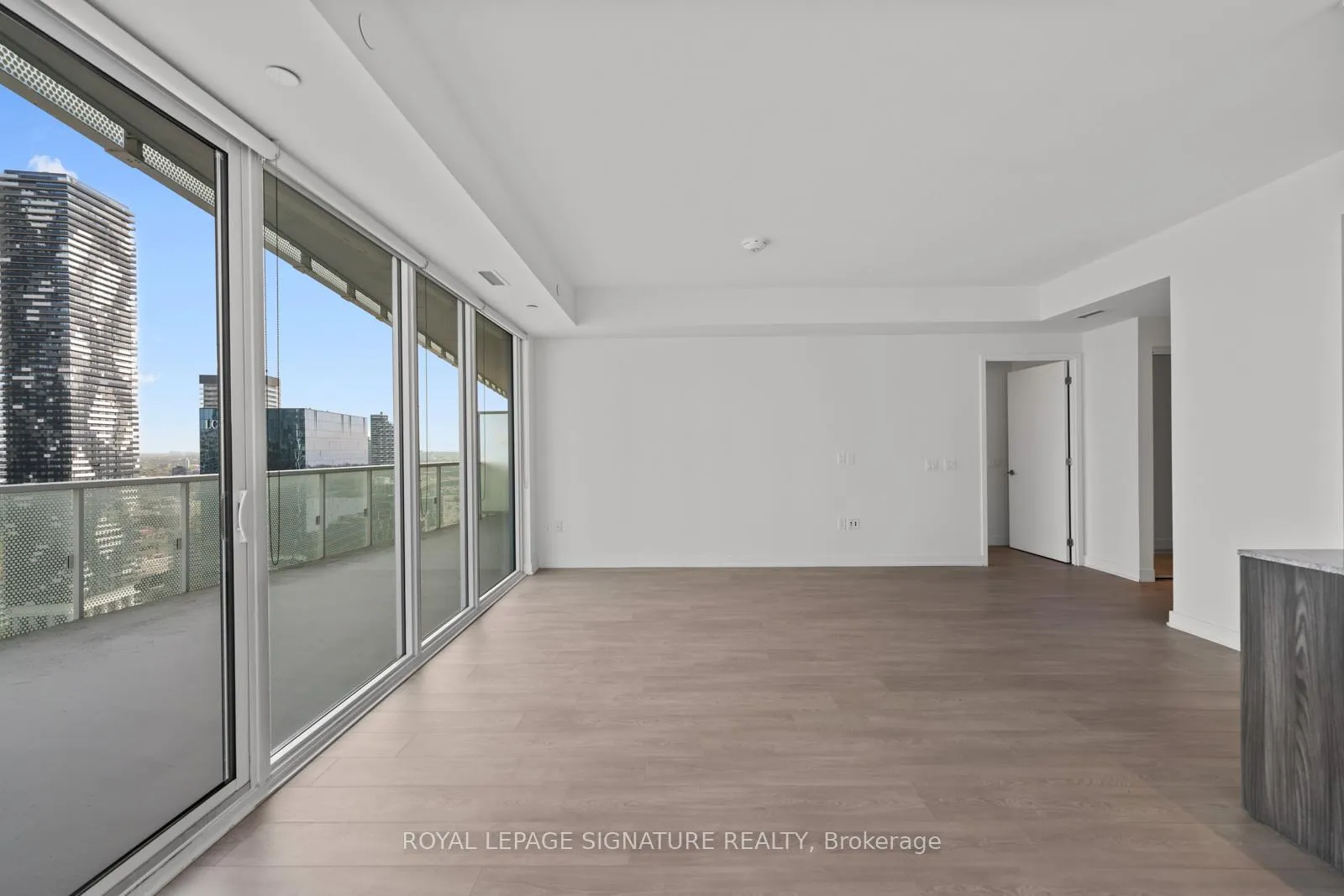 Photo 19 of Unit 3305, 15 Queens Quay E, Toronto, Waterfront Communities — HOMEH