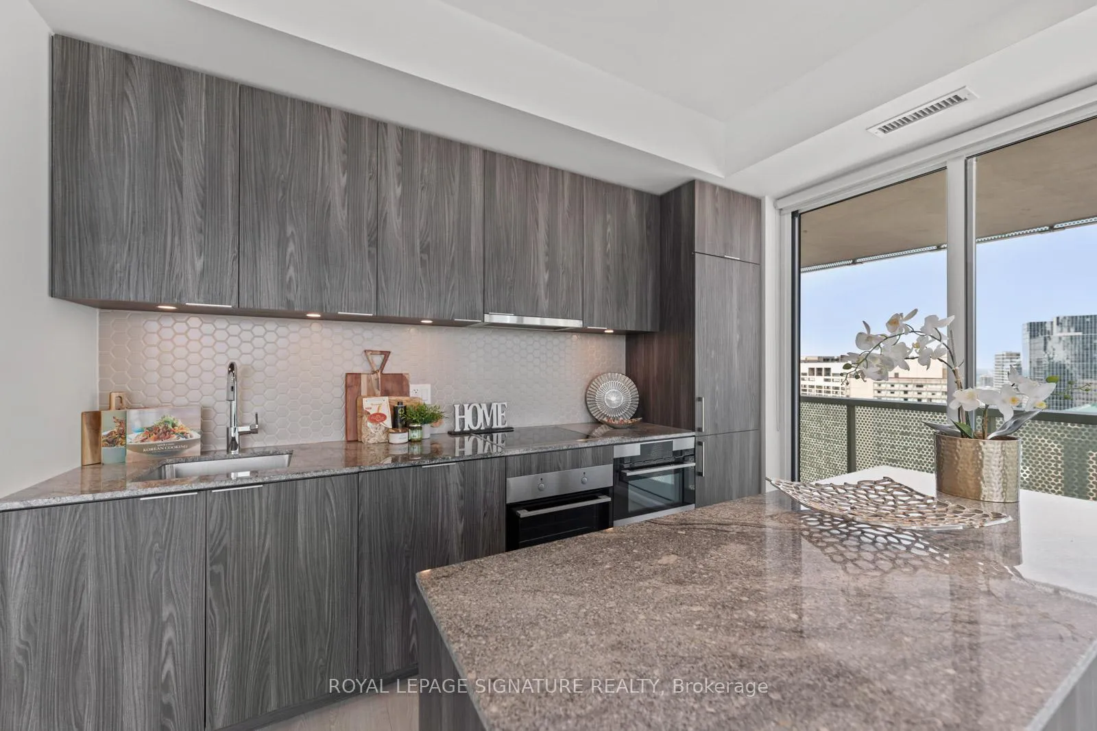 Photo 23 of Unit 3305, 15 Queens Quay E, Toronto, Waterfront Communities — HOMEH