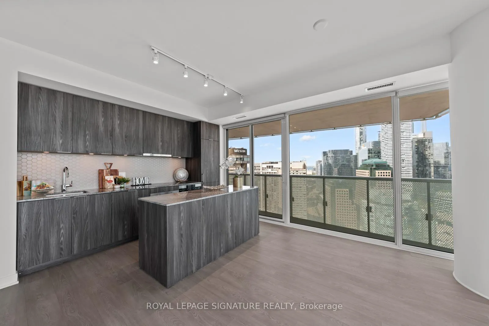 Photo 33 of Unit 3305, 15 Queens Quay E, Toronto, Waterfront Communities — HOMEH
