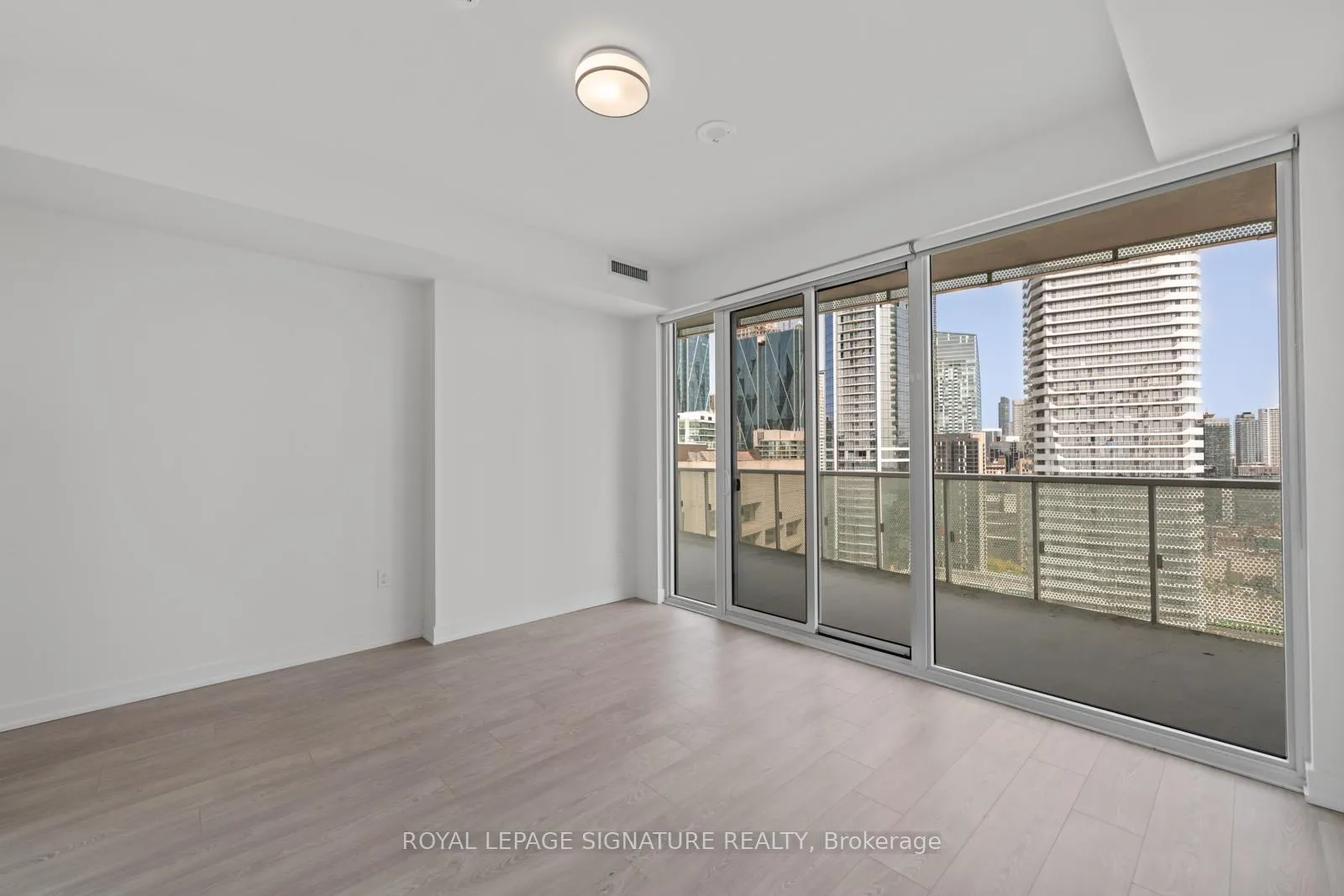 Photo 41 of Unit 3305, 15 Queens Quay E, Toronto, Waterfront Communities — HOMEH