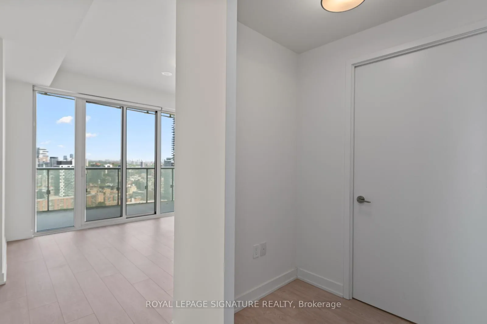 Photo 44 of Unit 3305, 15 Queens Quay E, Toronto, Waterfront Communities — HOMEH