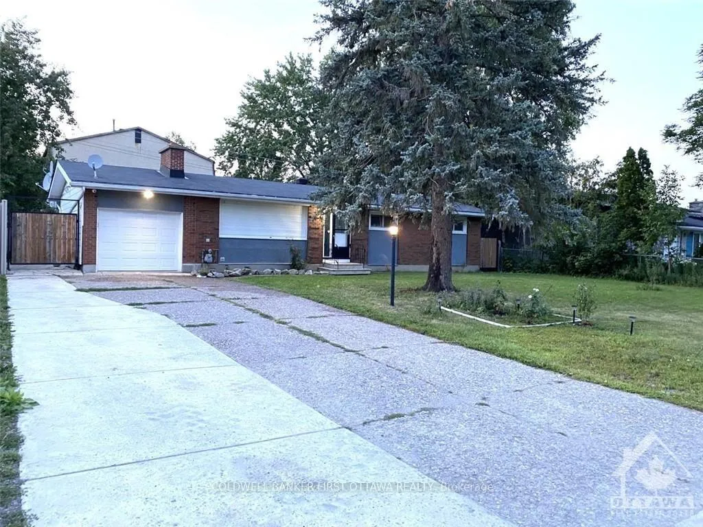 Photo 2 of 33 Wallford Way, Ottawa, City View/Skyline/Fisher Heights/Parkwood Hills — HOMEH