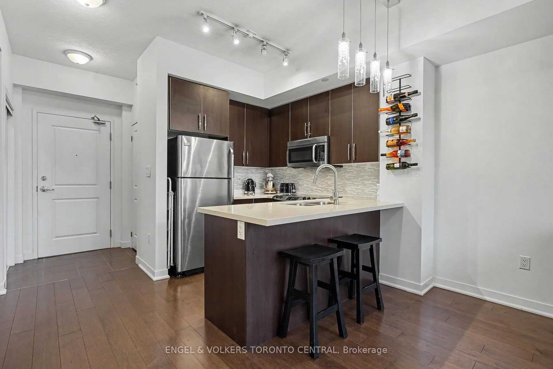 Photo 6 of Unit 706, 90 Charlton Avenue W, Hamilton, Durand — HOMEH
