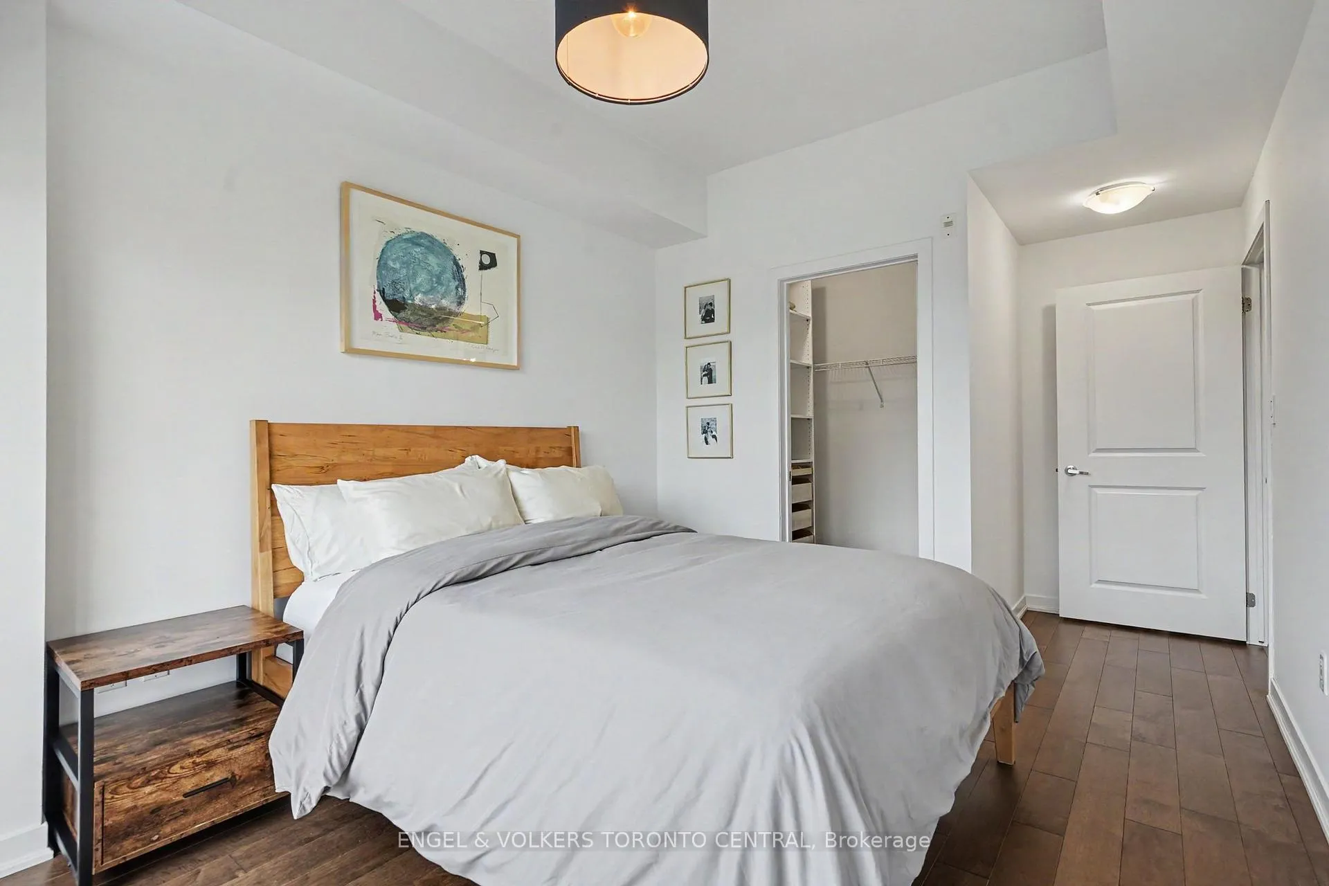 Photo 8 of Unit 706, 90 Charlton Avenue W, Hamilton, Durand — HOMEH