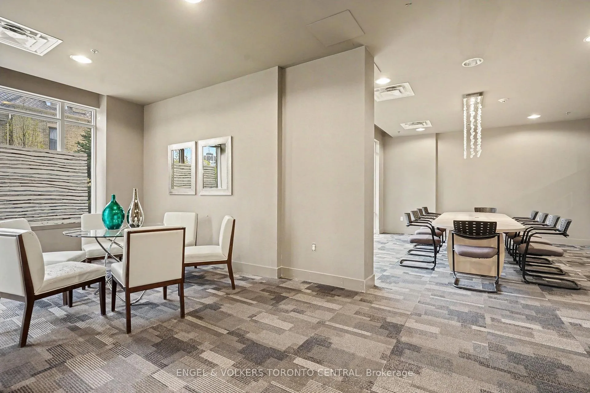 Photo 16 of Unit 706, 90 Charlton Avenue W, Hamilton, Durand — HOMEH