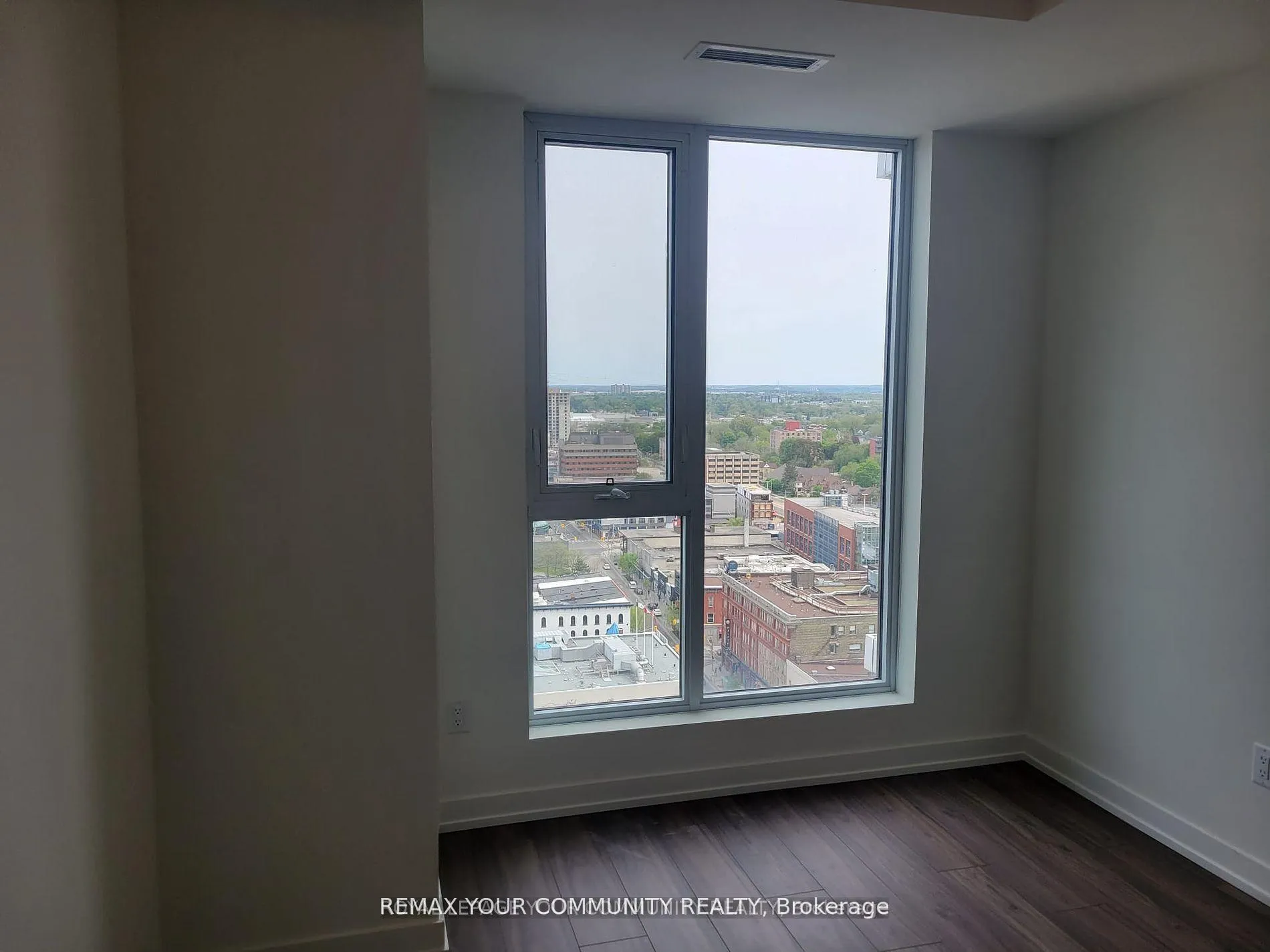 Photo 6 of Unit 1906, 55 Duke Street W, Kitchener, City Commercial Core — HOMEH