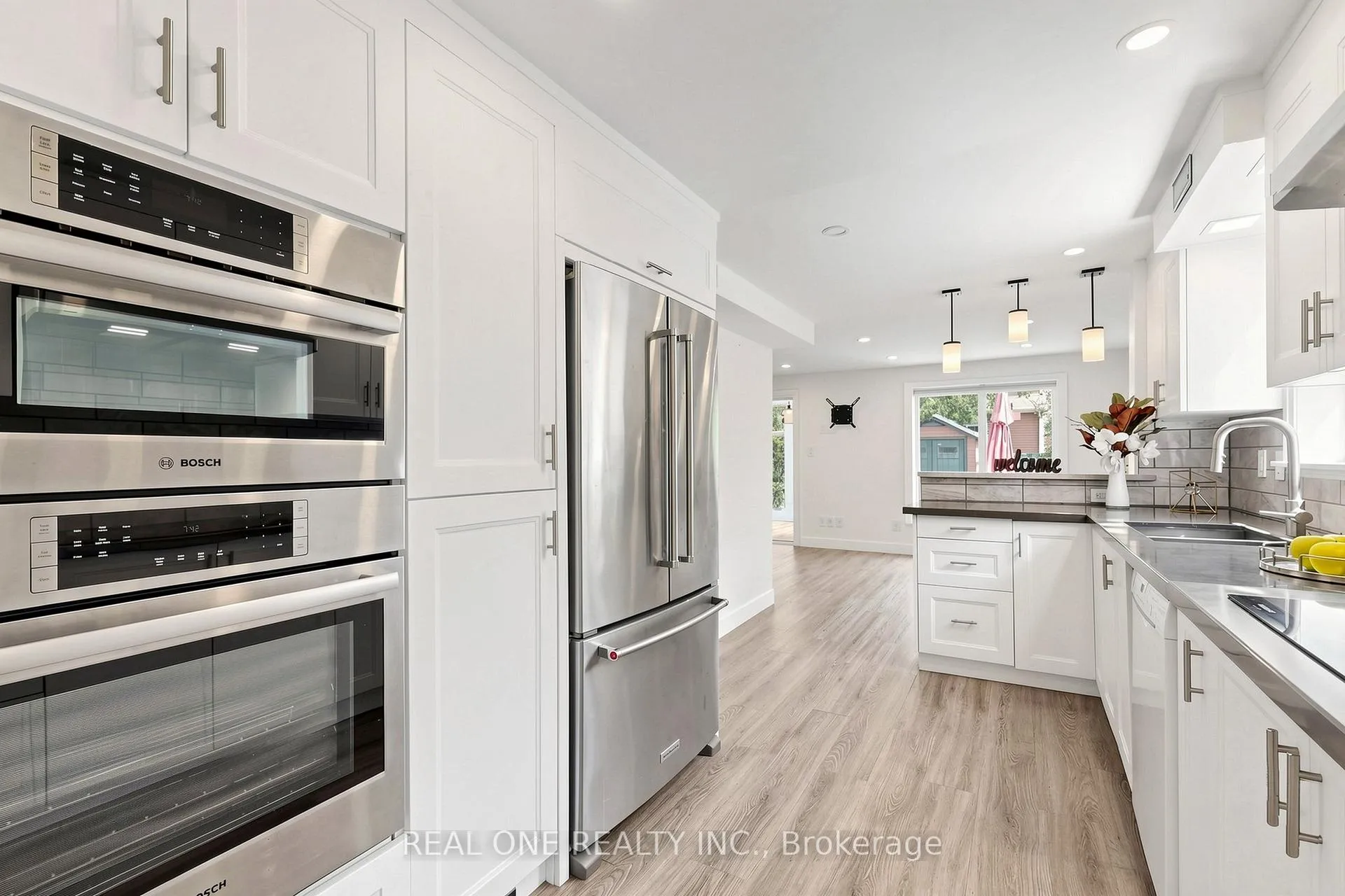 Photo 9 of 61 Marlow Crescent, Markham, Markville — HOMEH