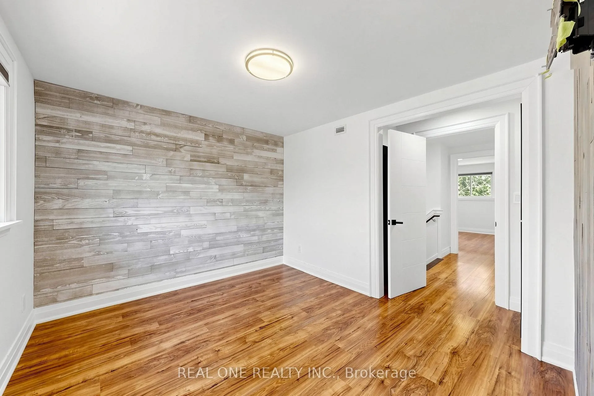 Photo 25 of 61 Marlow Crescent, Markham, Markville — HOMEH