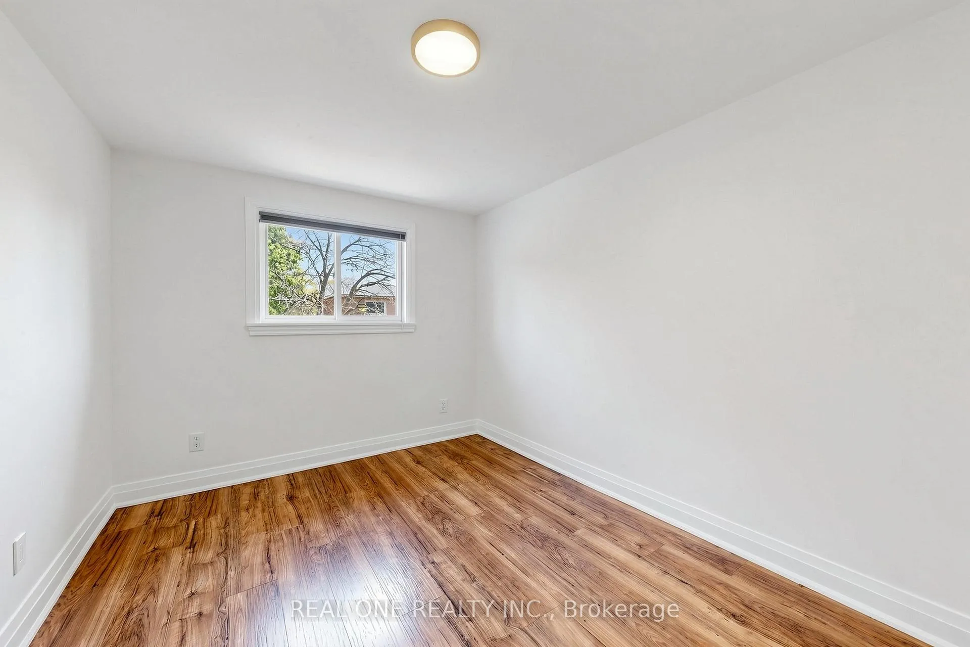 Photo 28 of 61 Marlow Crescent, Markham, Markville — HOMEH
