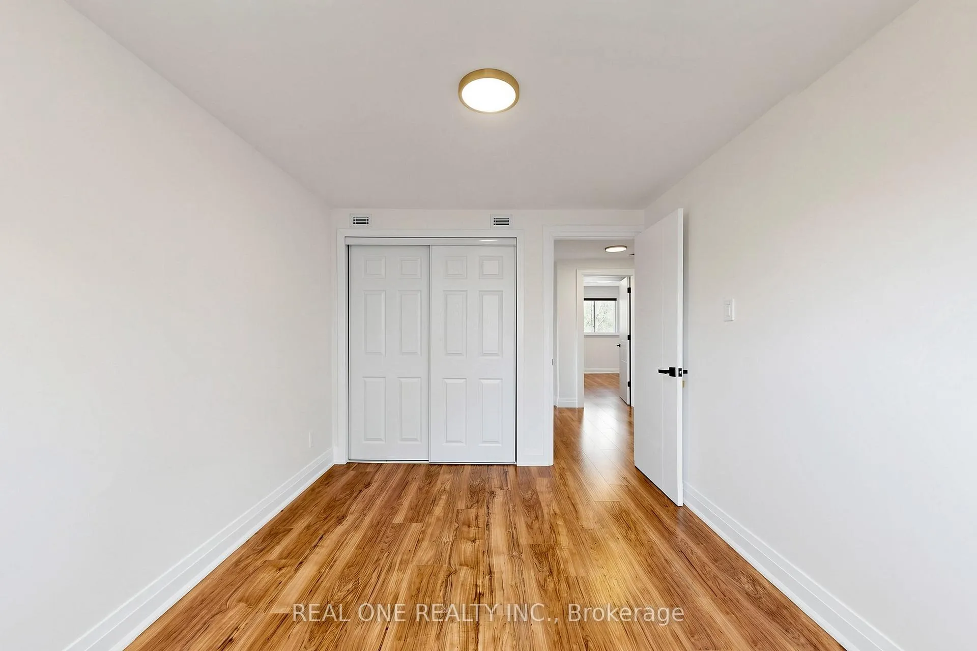 Photo 29 of 61 Marlow Crescent, Markham, Markville — HOMEH