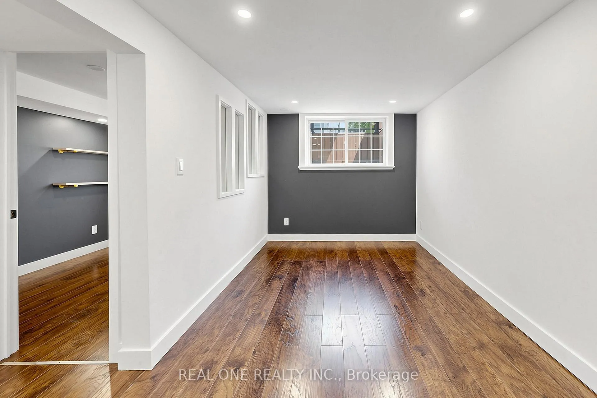 Photo 36 of 61 Marlow Crescent, Markham, Markville — HOMEH