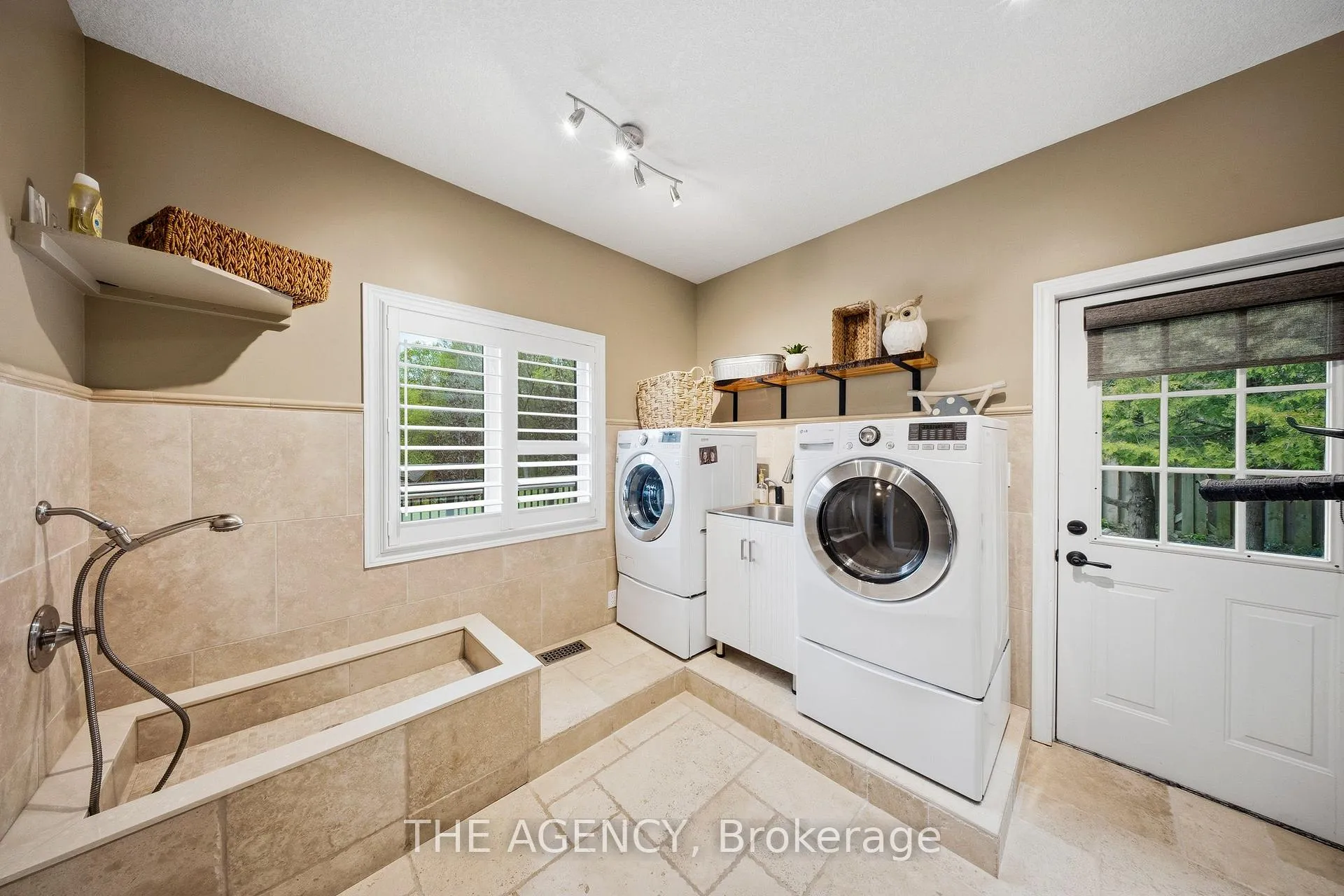 Photo 17 of 1 McDonald Place, Brant, South Dumfries — HOMEH