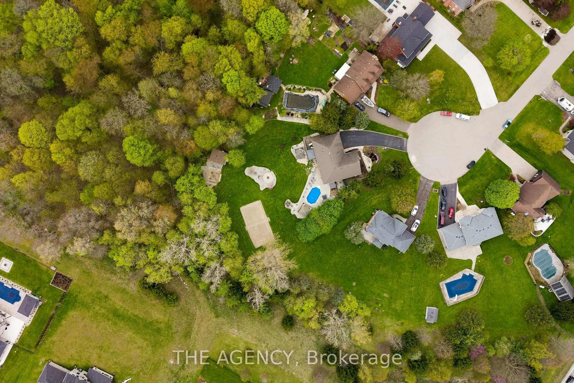 Photo 45 of 1 McDonald Place, Brant, South Dumfries — HOMEH