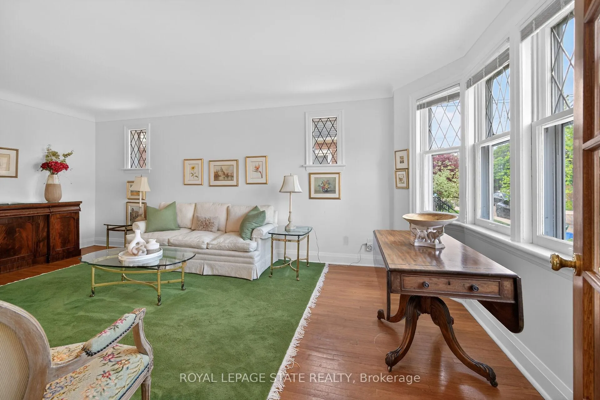 Photo 5 of 62 Uplands Avenue, Hamilton, Westdale — HOMEH