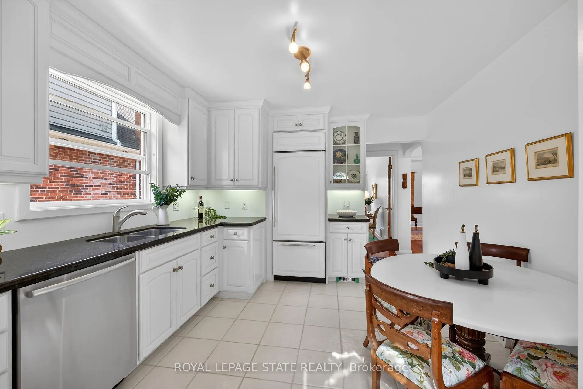 Photo 14 of 62 Uplands Avenue, Hamilton, Westdale — HOMEH