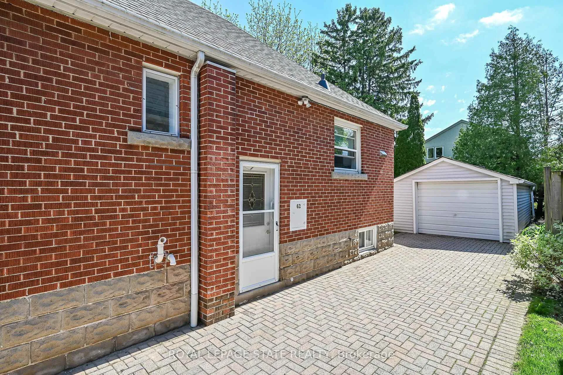 Photo 28 of 62 Uplands Avenue, Hamilton, Westdale — HOMEH