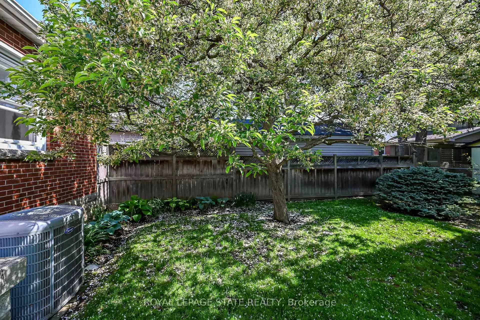 Photo 31 of 62 Uplands Avenue, Hamilton, Westdale — HOMEH