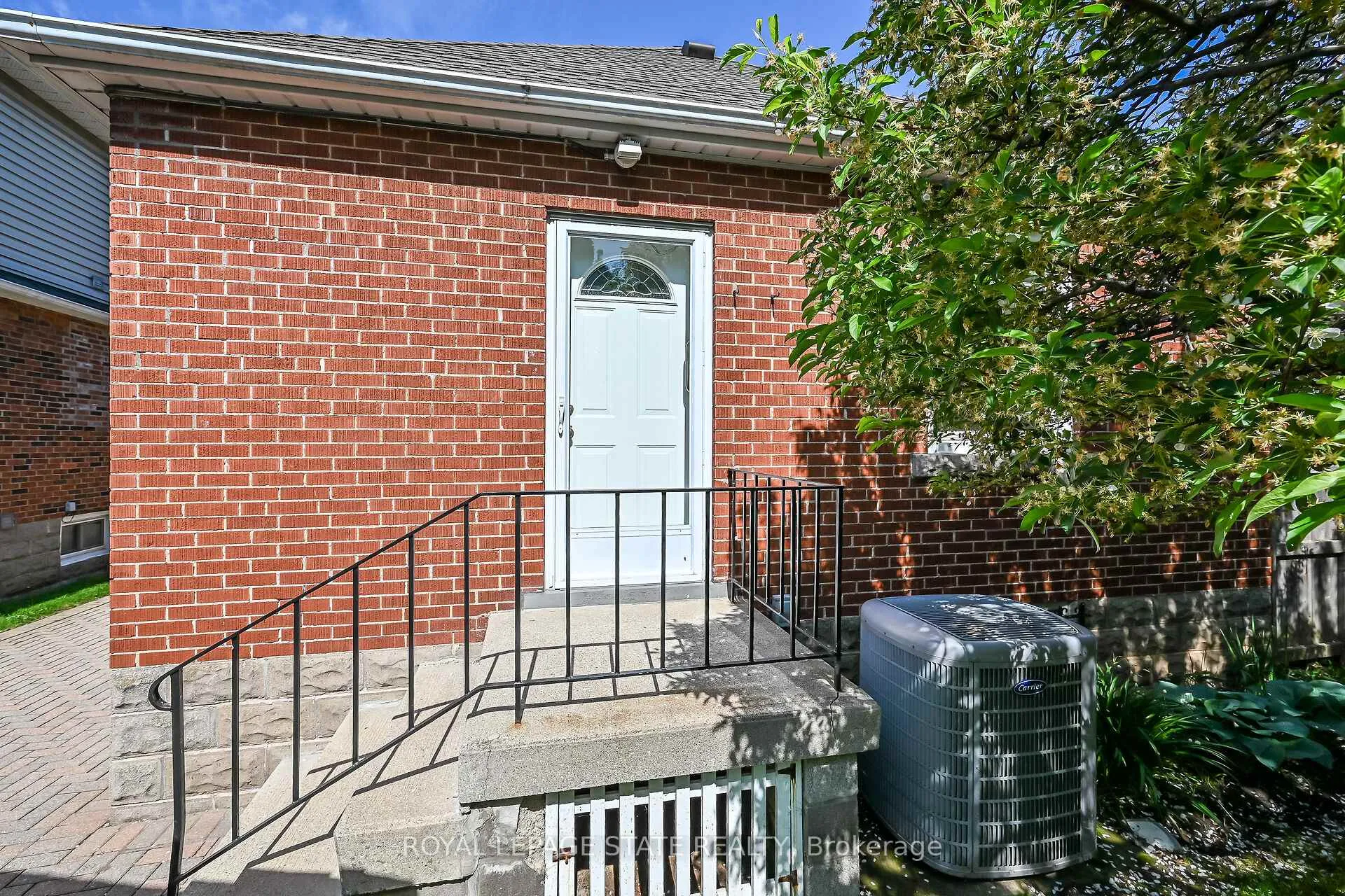Photo 34 of 62 Uplands Avenue, Hamilton, Westdale — HOMEH