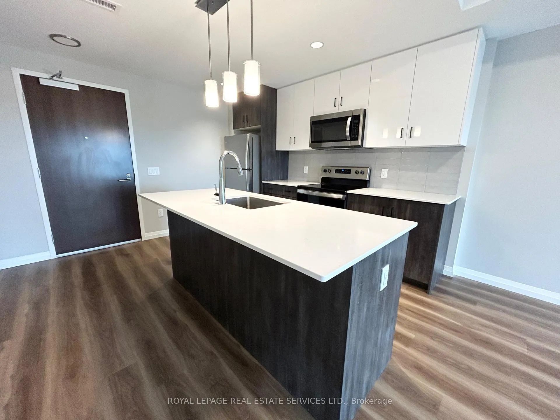 Photo 2 of Unit 304, 28 Westhill Drive, Waterloo — HOMEH