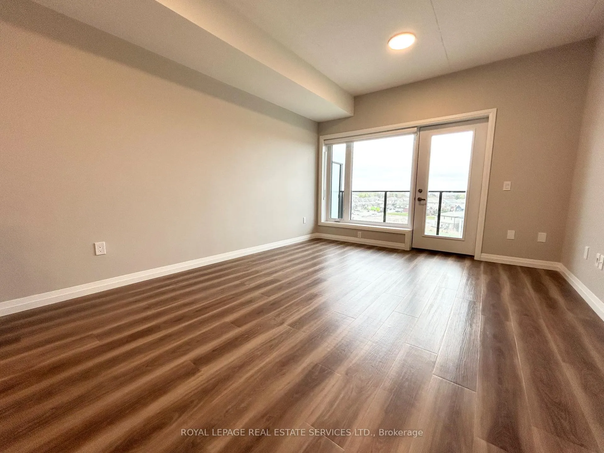 Photo 6 of Unit 304, 28 Westhill Drive, Waterloo — HOMEH