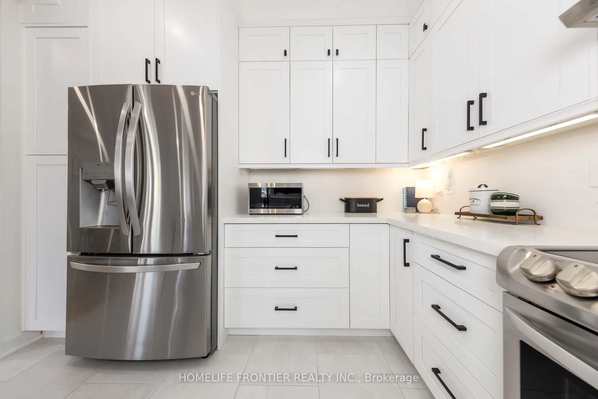 Photo 11 of 286 Helen Avenue, Markham, Village Green-South Unionville — HOMEH