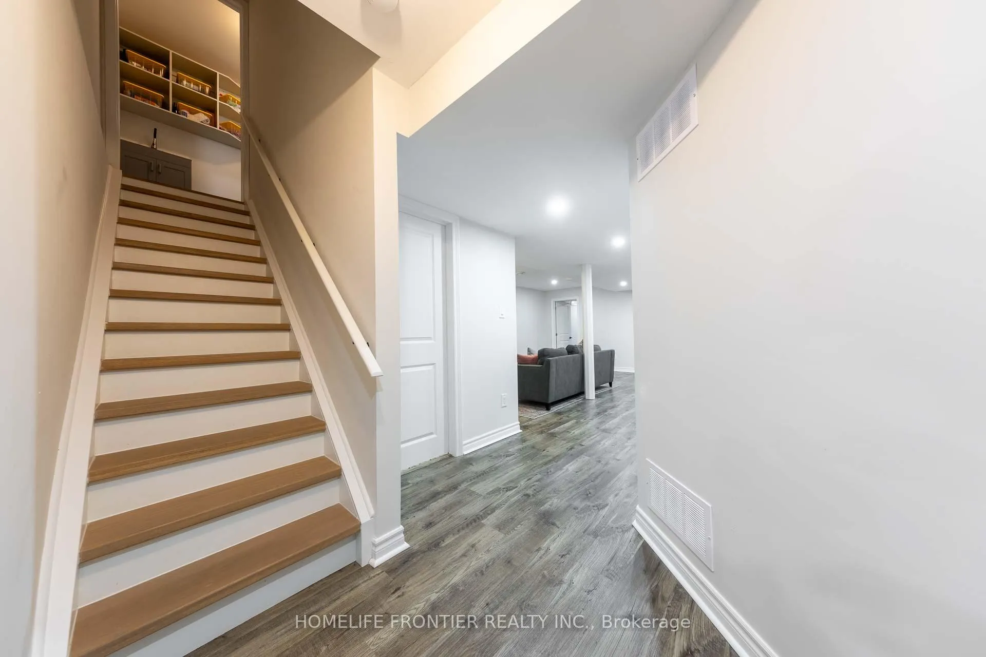 Photo 35 of 286 Helen Avenue, Markham, Village Green-South Unionville — HOMEH