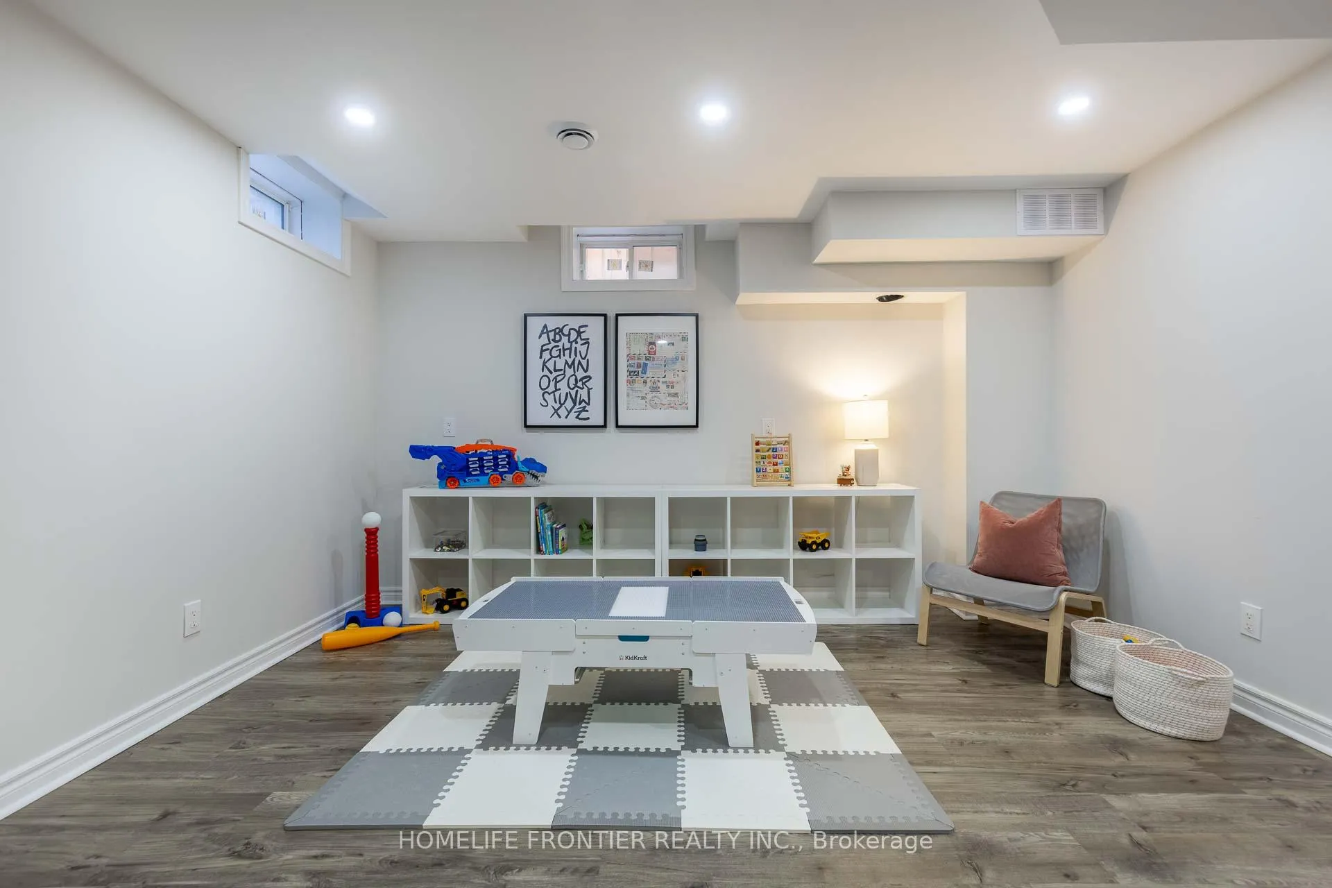 Photo 39 of 286 Helen Avenue, Markham, Village Green-South Unionville — HOMEH