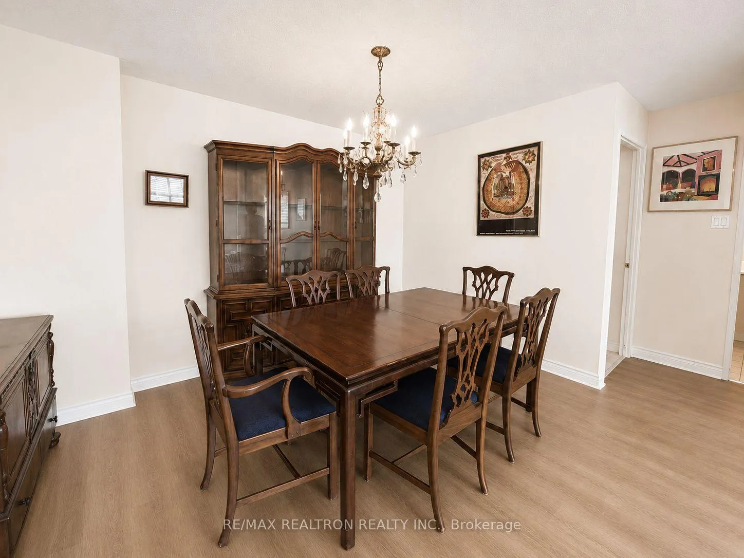 Photo 11 of Unit 502, 7 Townsgate Drive, Vaughan, Crestwood-Springfarm-Yorkhill — HOMEH