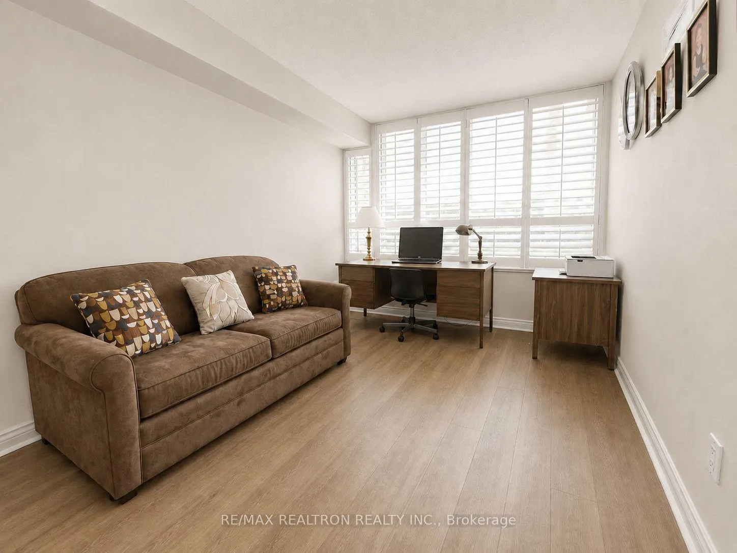 Photo 16 of Unit 502, 7 Townsgate Drive, Vaughan, Crestwood-Springfarm-Yorkhill — HOMEH
