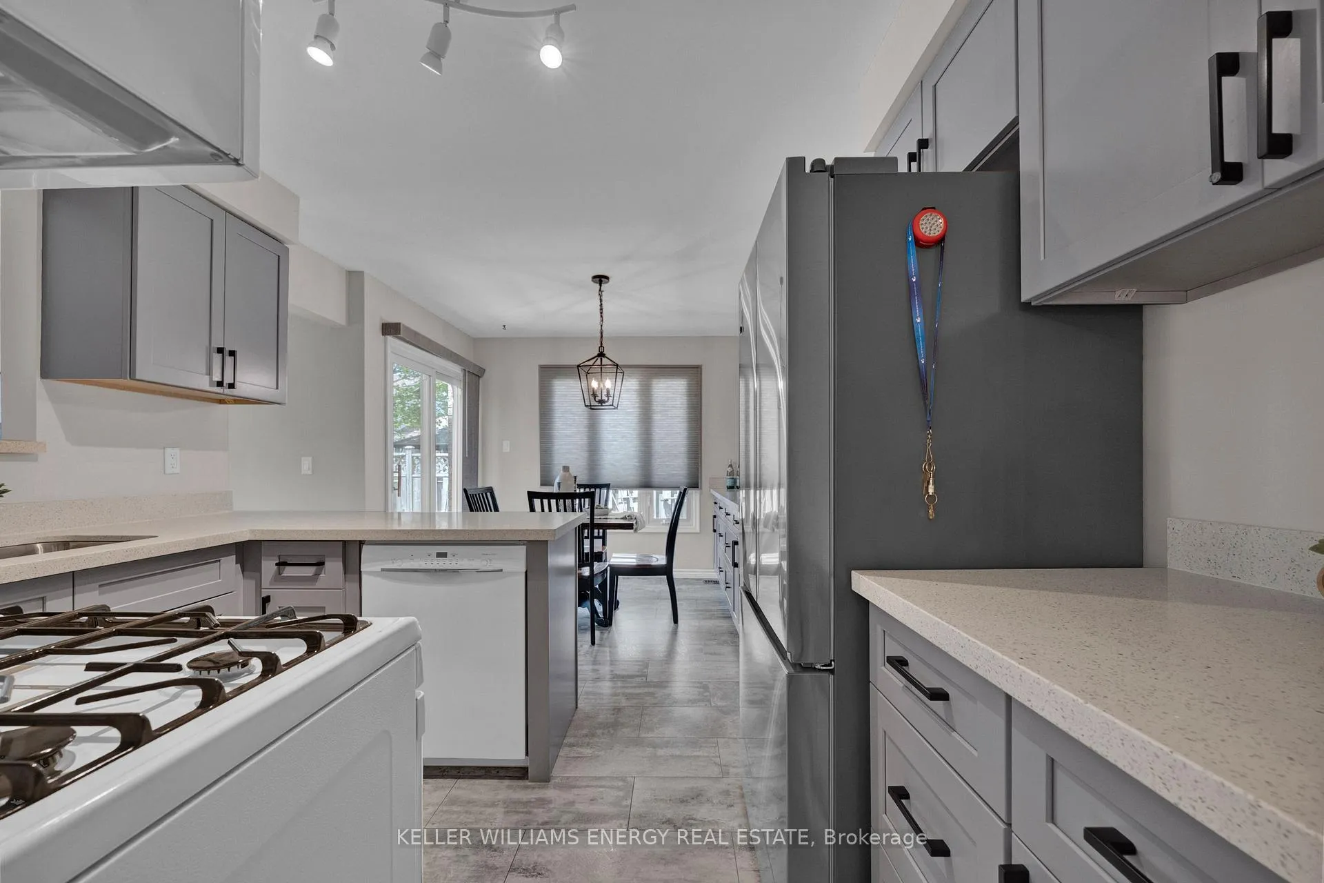 Photo 16 of 6 McAuliffe Street, Clarington, Newcastle — HOMEH