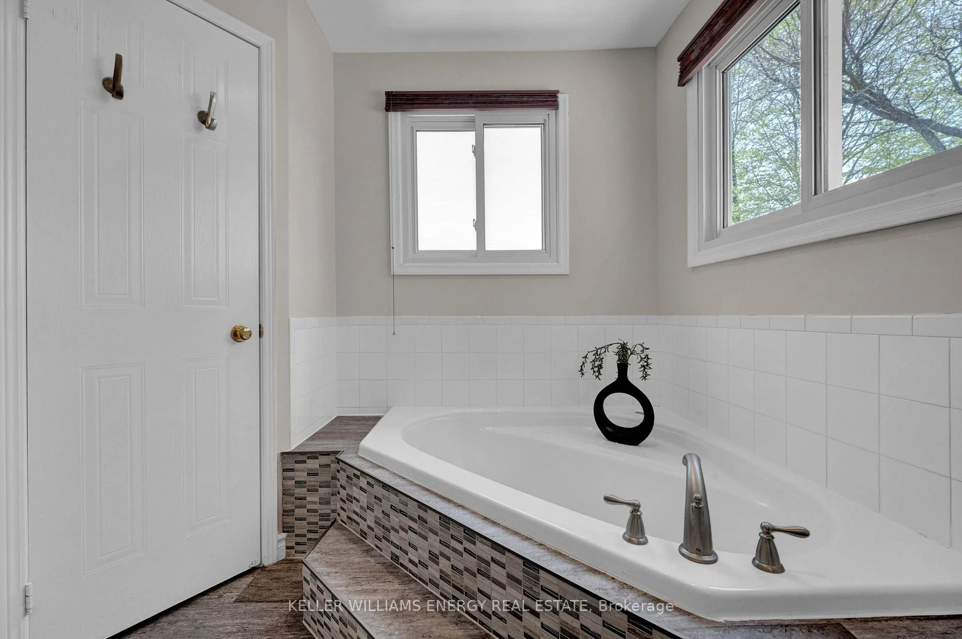 Photo 38 of 6 McAuliffe Street, Clarington, Newcastle — HOMEH
