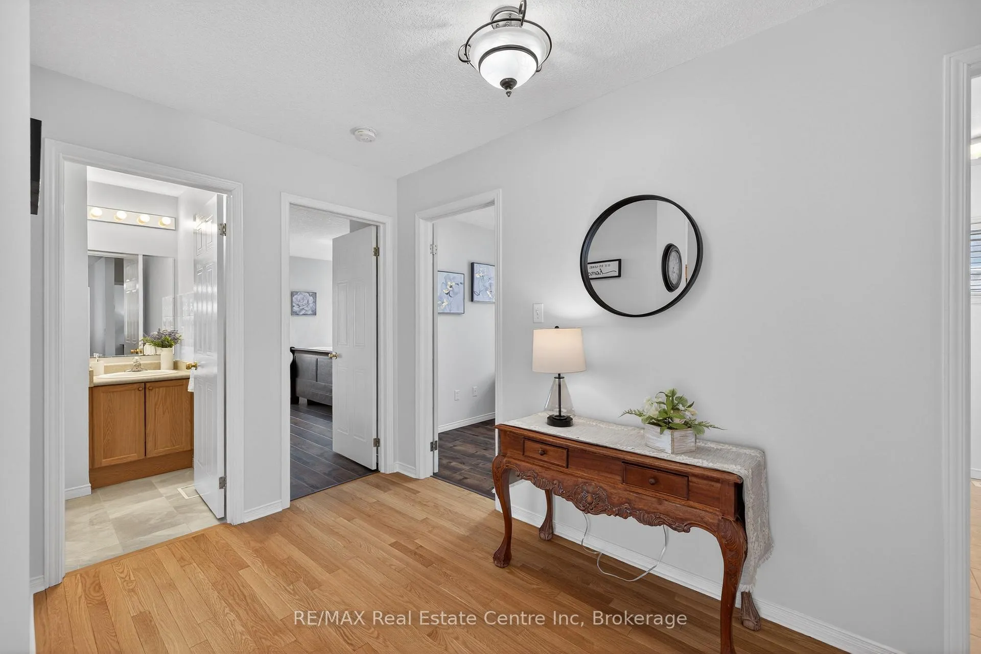 Photo 11 of 91 Flaherty Drive, Guelph, Willow West/Sugarbush/West Acres — HOMEH