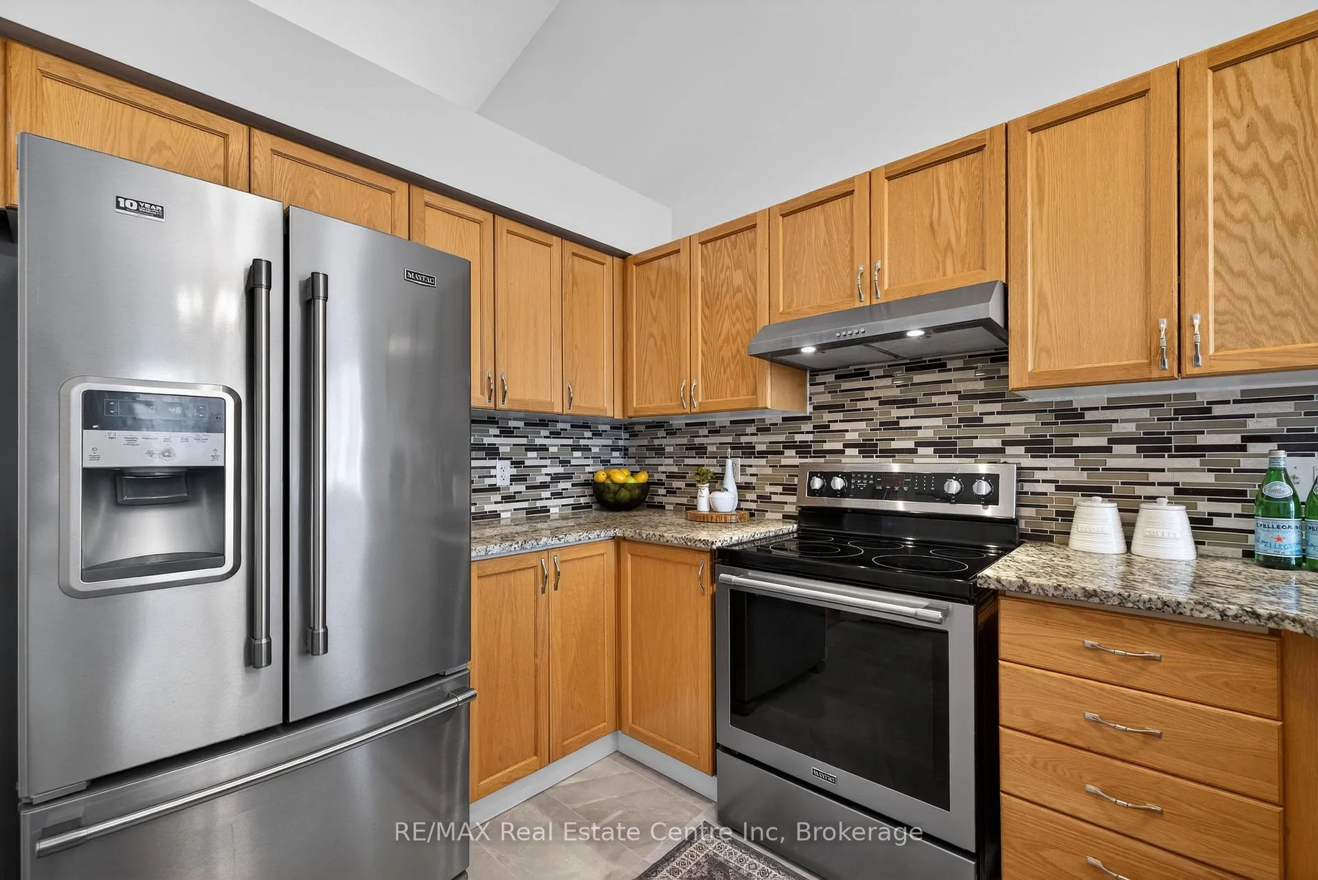 Photo 15 of 91 Flaherty Drive, Guelph, Willow West/Sugarbush/West Acres — HOMEH