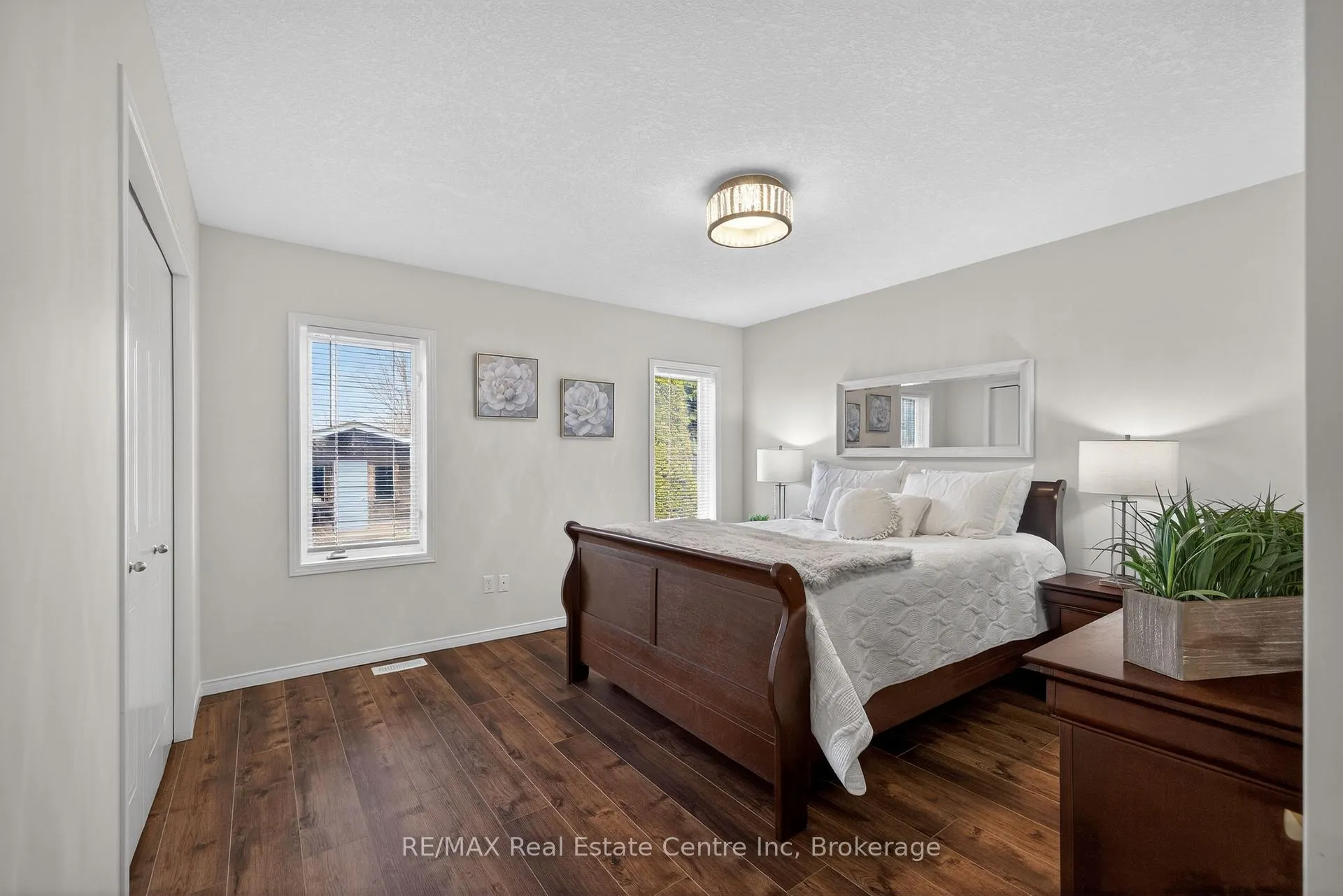 Photo 17 of 91 Flaherty Drive, Guelph, Willow West/Sugarbush/West Acres — HOMEH