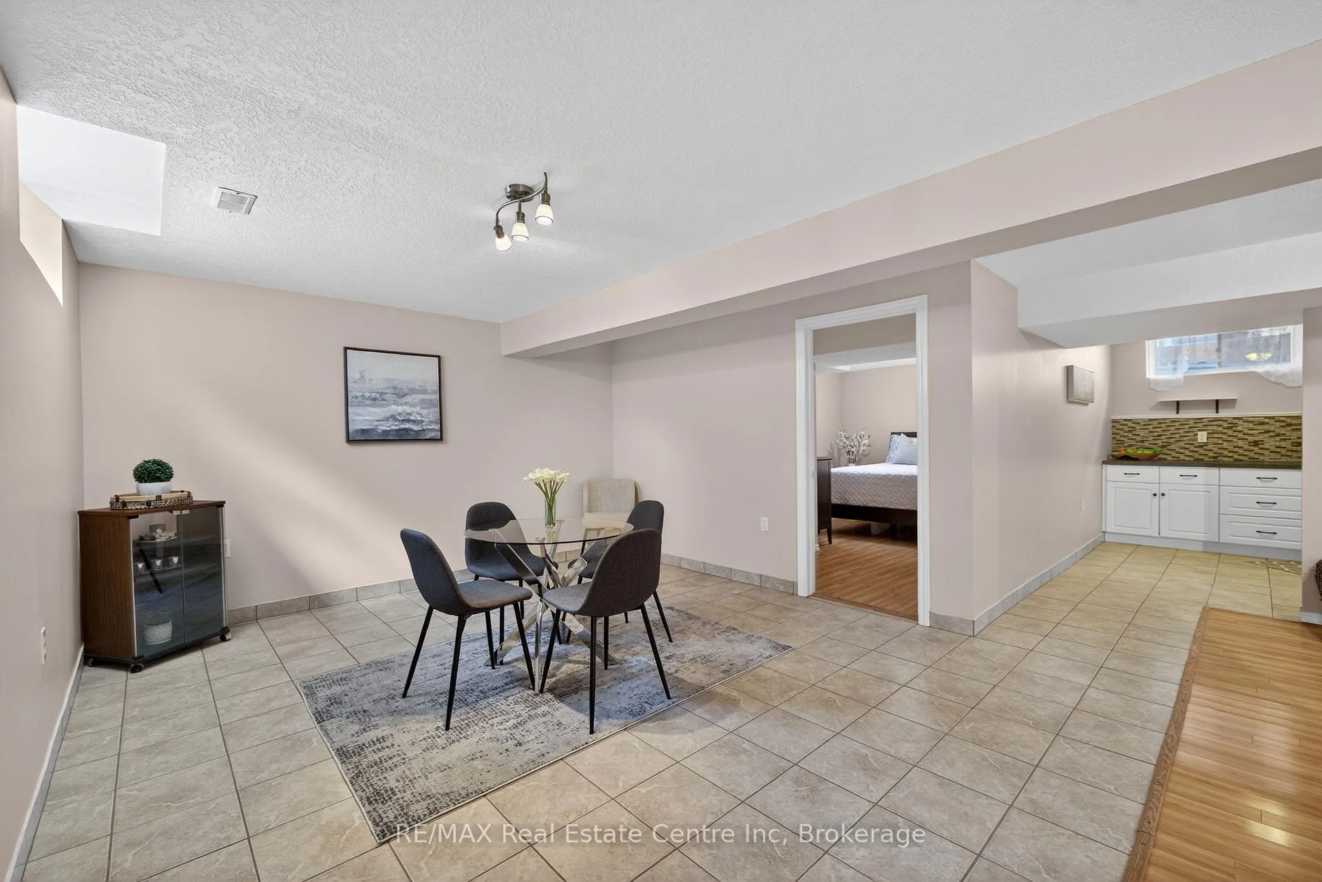 Photo 25 of 91 Flaherty Drive, Guelph, Willow West/Sugarbush/West Acres — HOMEH