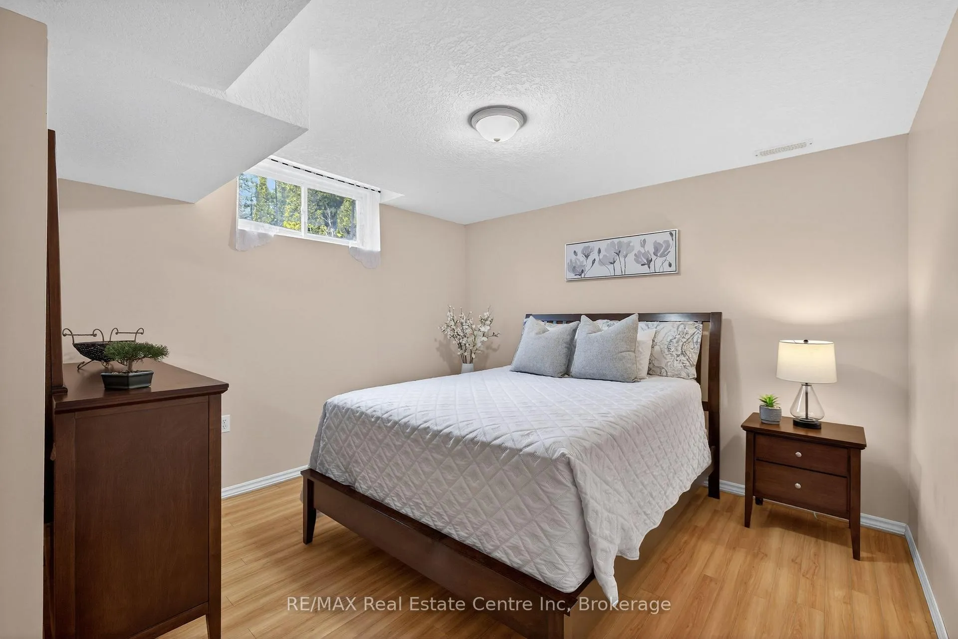 Photo 27 of 91 Flaherty Drive, Guelph, Willow West/Sugarbush/West Acres — HOMEH