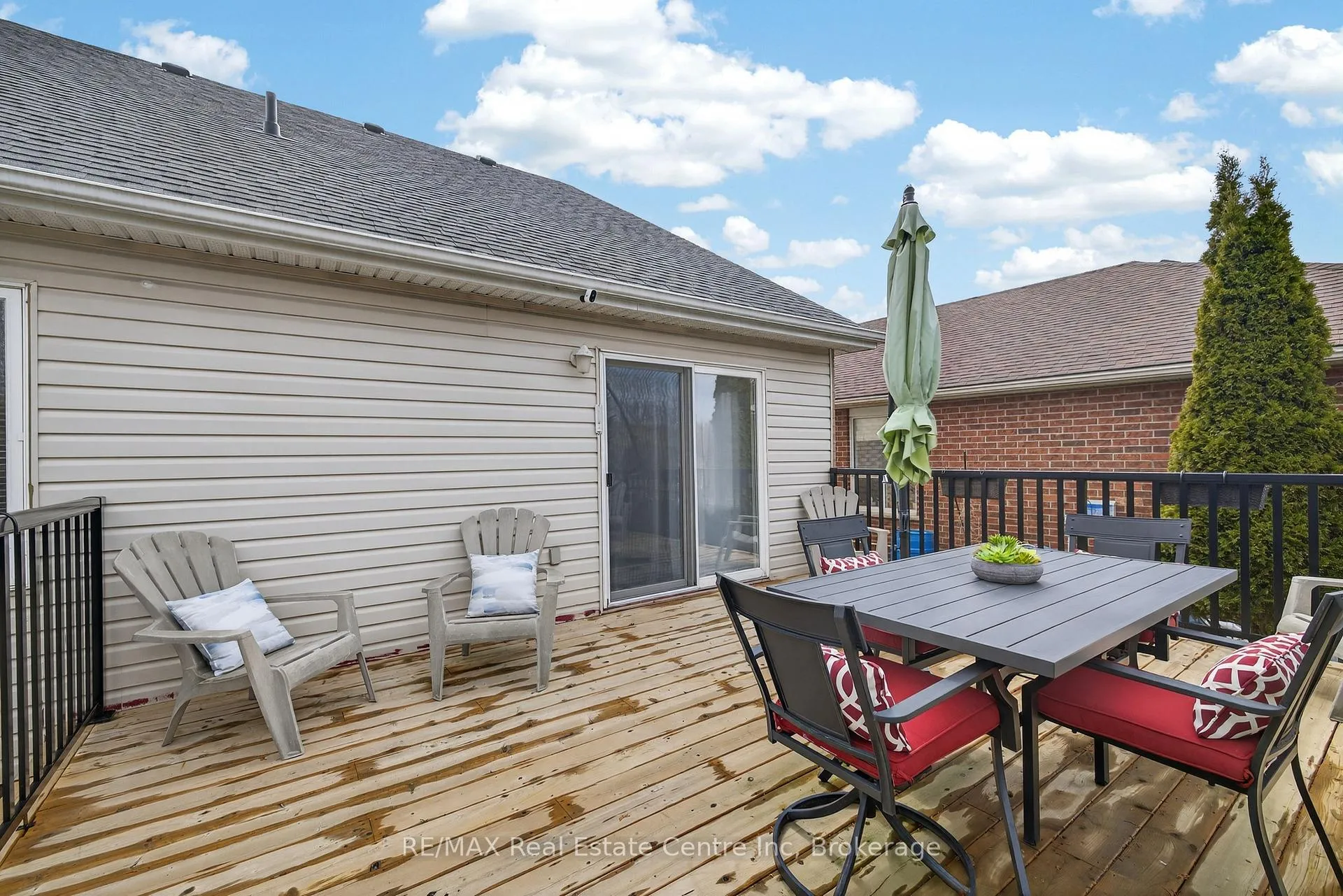 Photo 32 of 91 Flaherty Drive, Guelph, Willow West/Sugarbush/West Acres — HOMEH