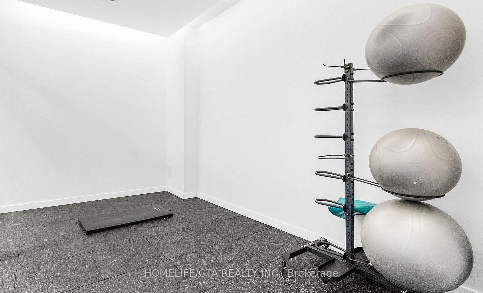 Photo 9 of Unit 1207, 9 Tecumseth Street, Toronto, Niagara — HOMEH