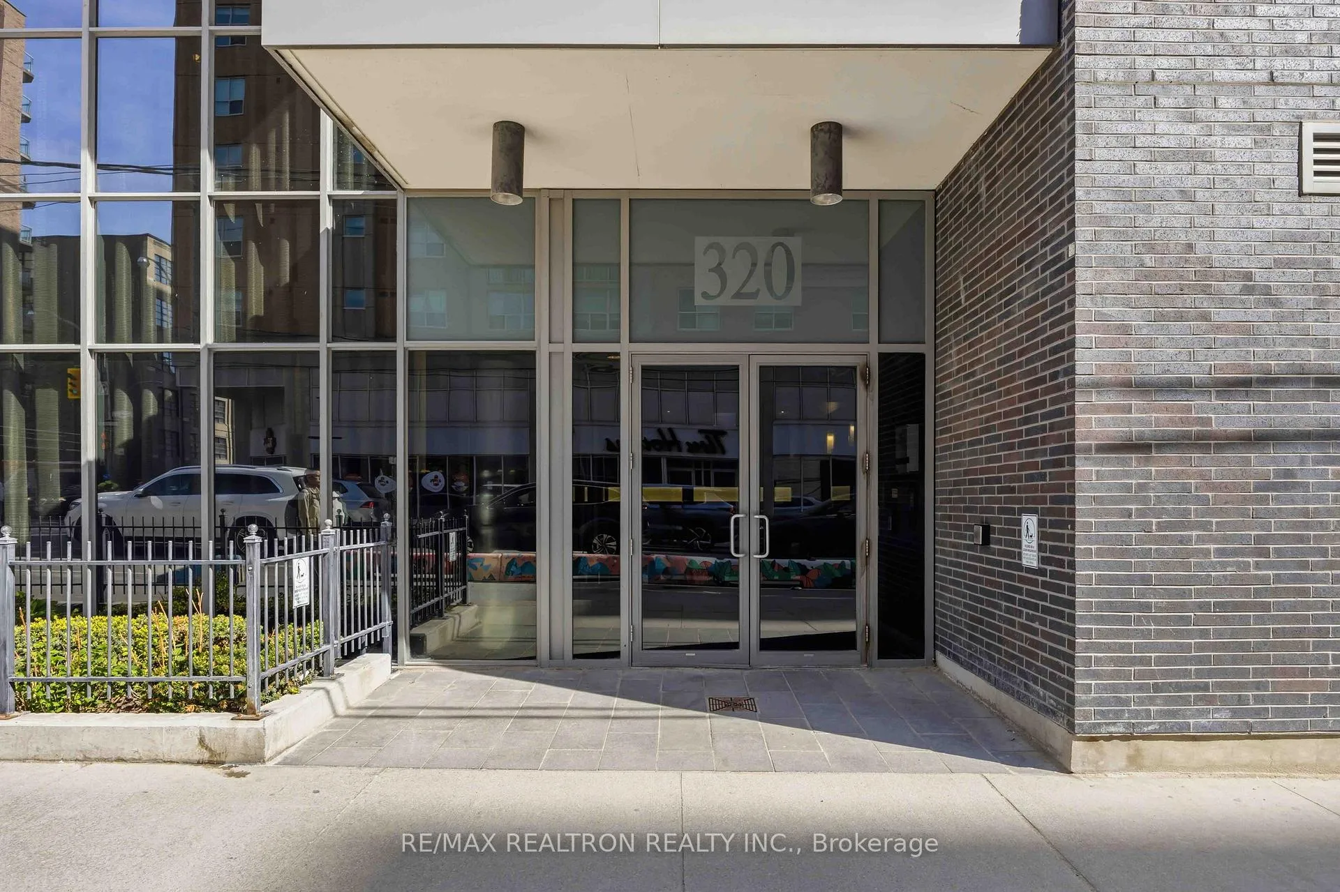Photo 2 of Unit 623, 320 Richmond Street E, Toronto, Moss Park — HOMEH