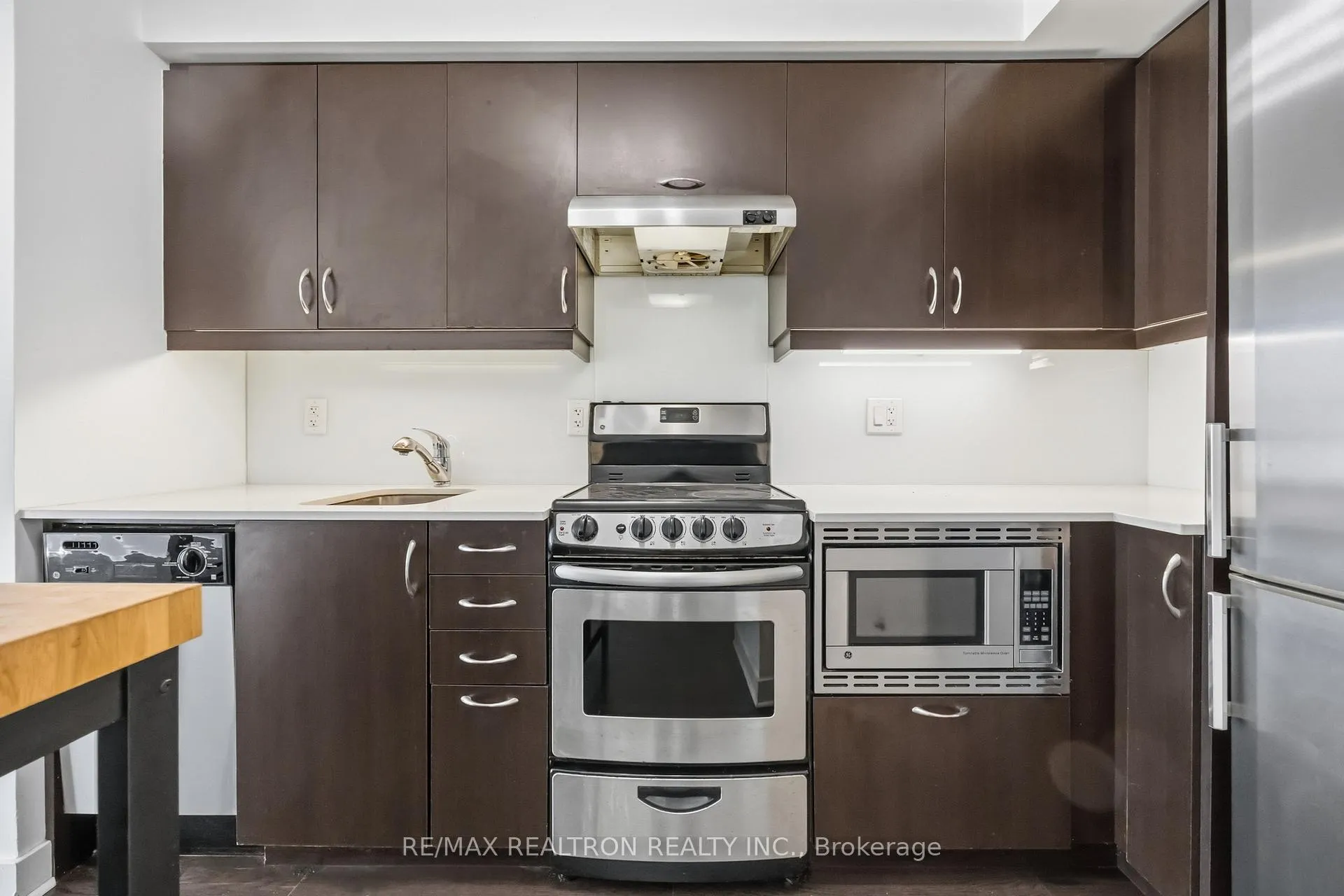Photo 9 of Unit 623, 320 Richmond Street E, Toronto, Moss Park — HOMEH