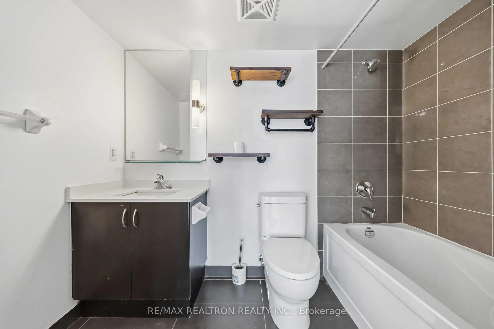 Photo 24 of Unit 623, 320 Richmond Street E, Toronto, Moss Park — HOMEH