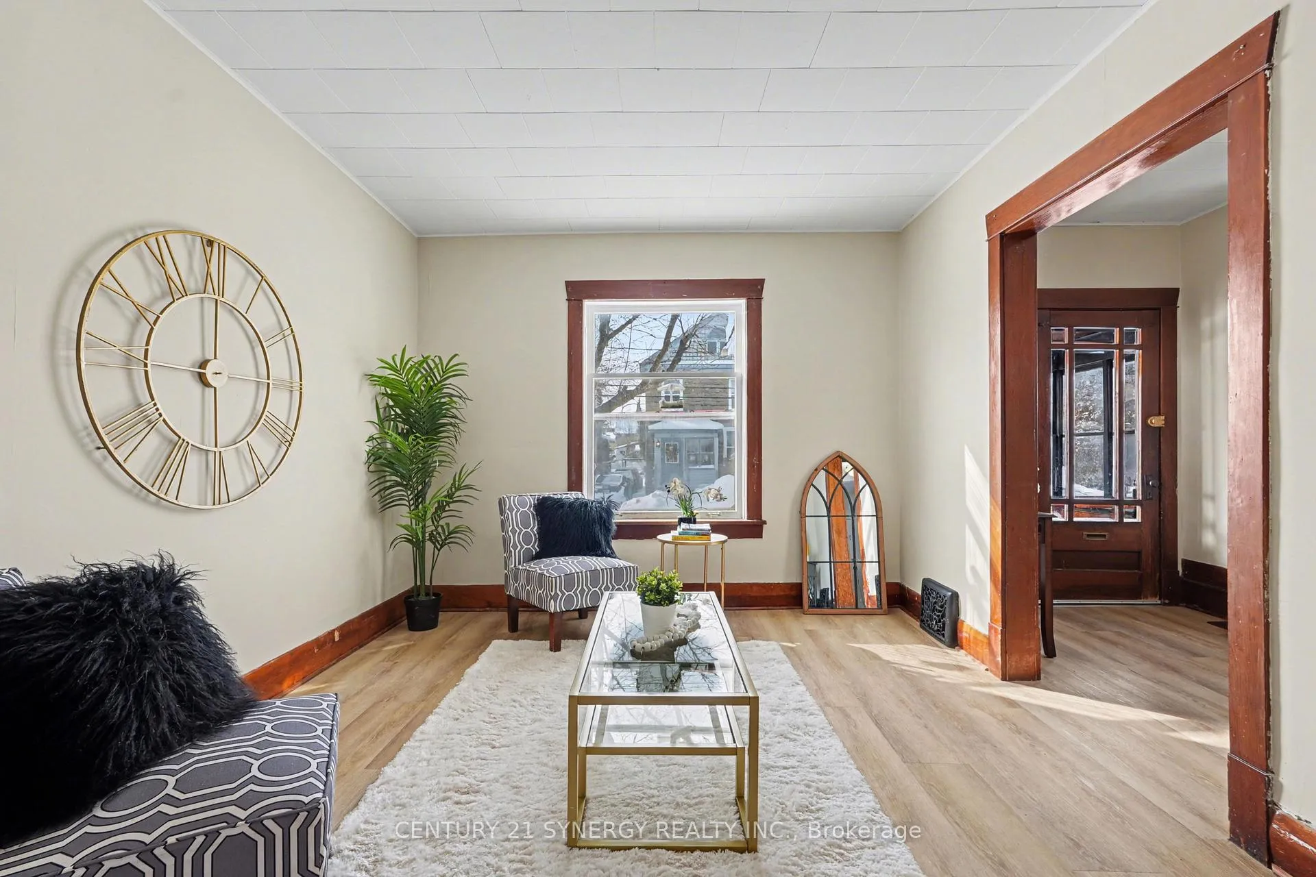 Photo 3 of 51 McGill Street N, Smiths Falls — HOMEH