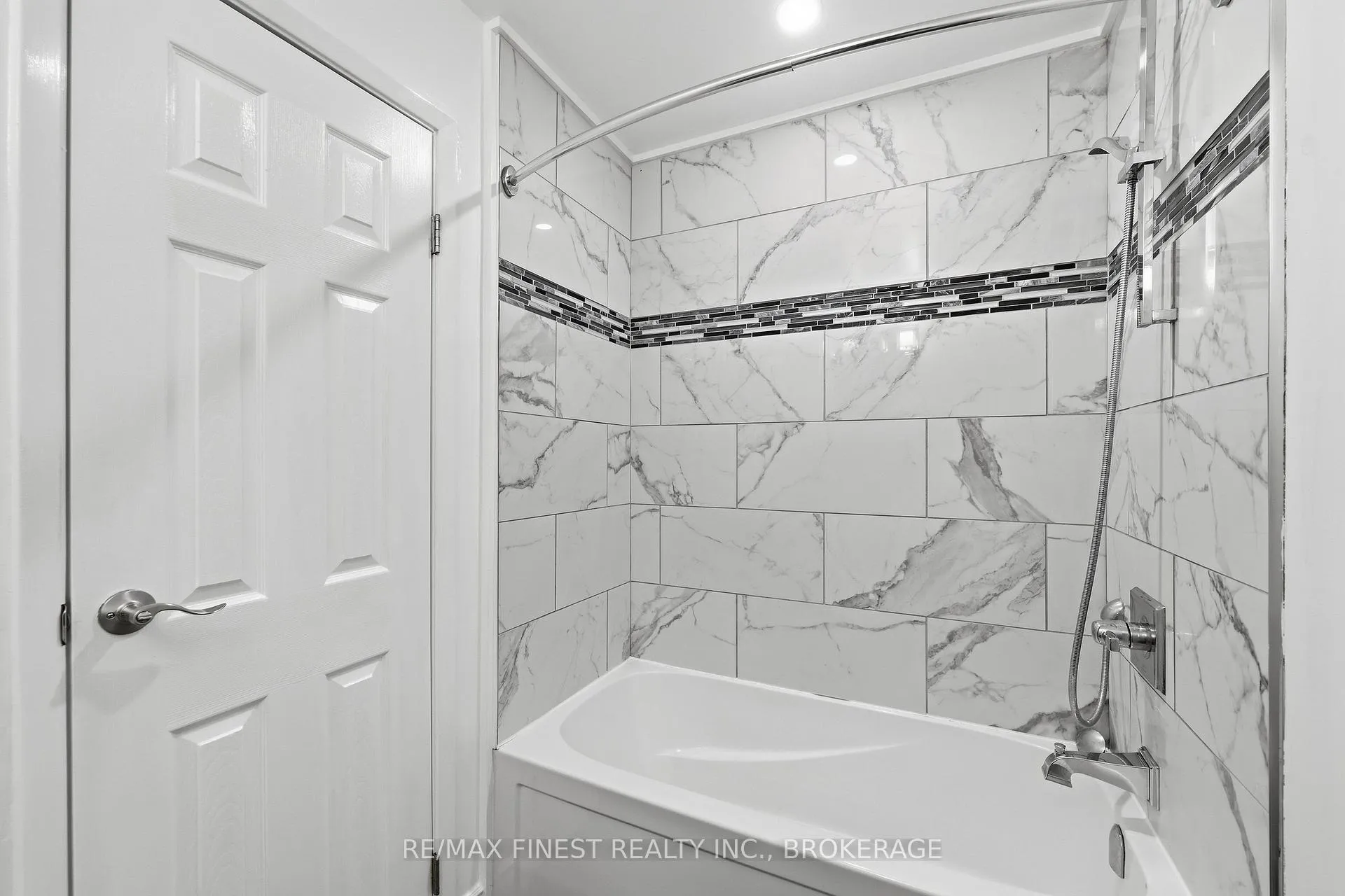 Photo 20 of 295 Owens Crescent, Kingston, East Gardiners Rd — HOMEH